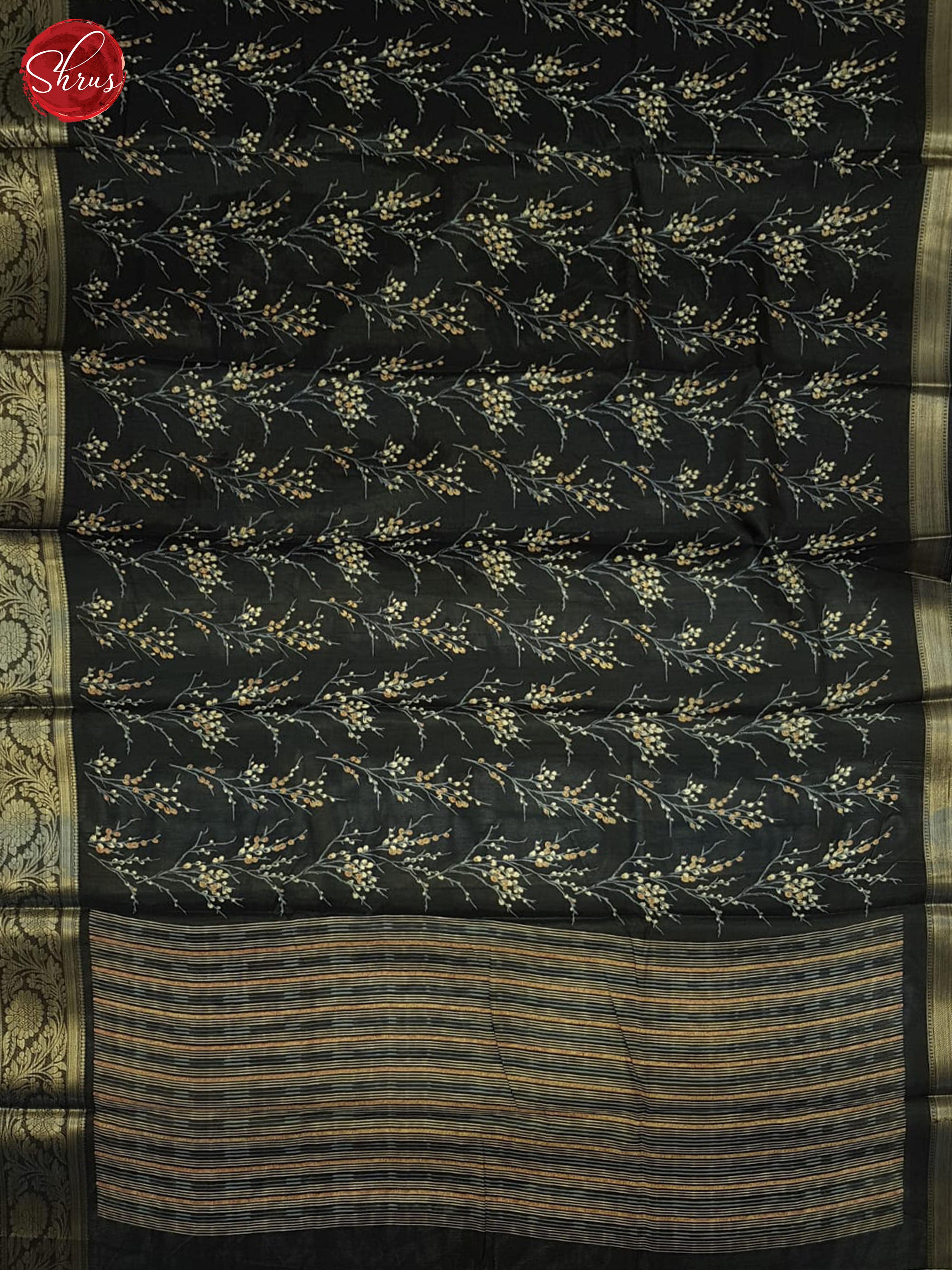 Black(Single Tone)- Semi Crepe Saree - Shop on ShrusEternity.com