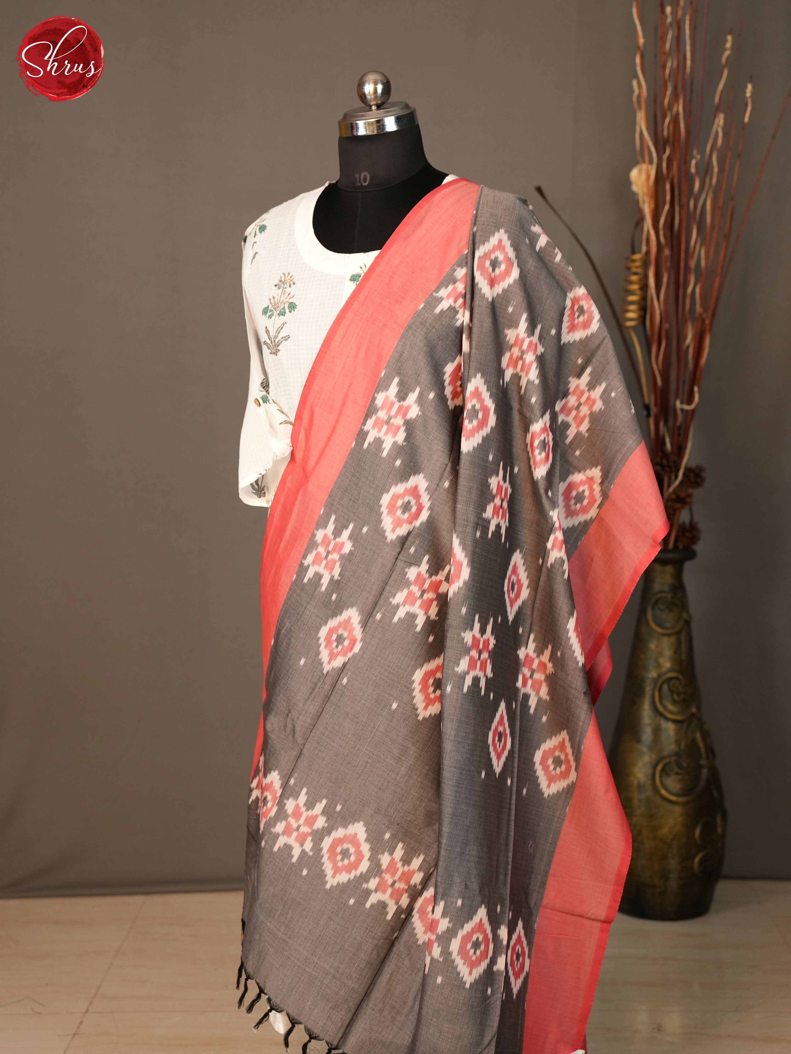 grey and pink- Dupatta - Shop on ShrusEternity.com