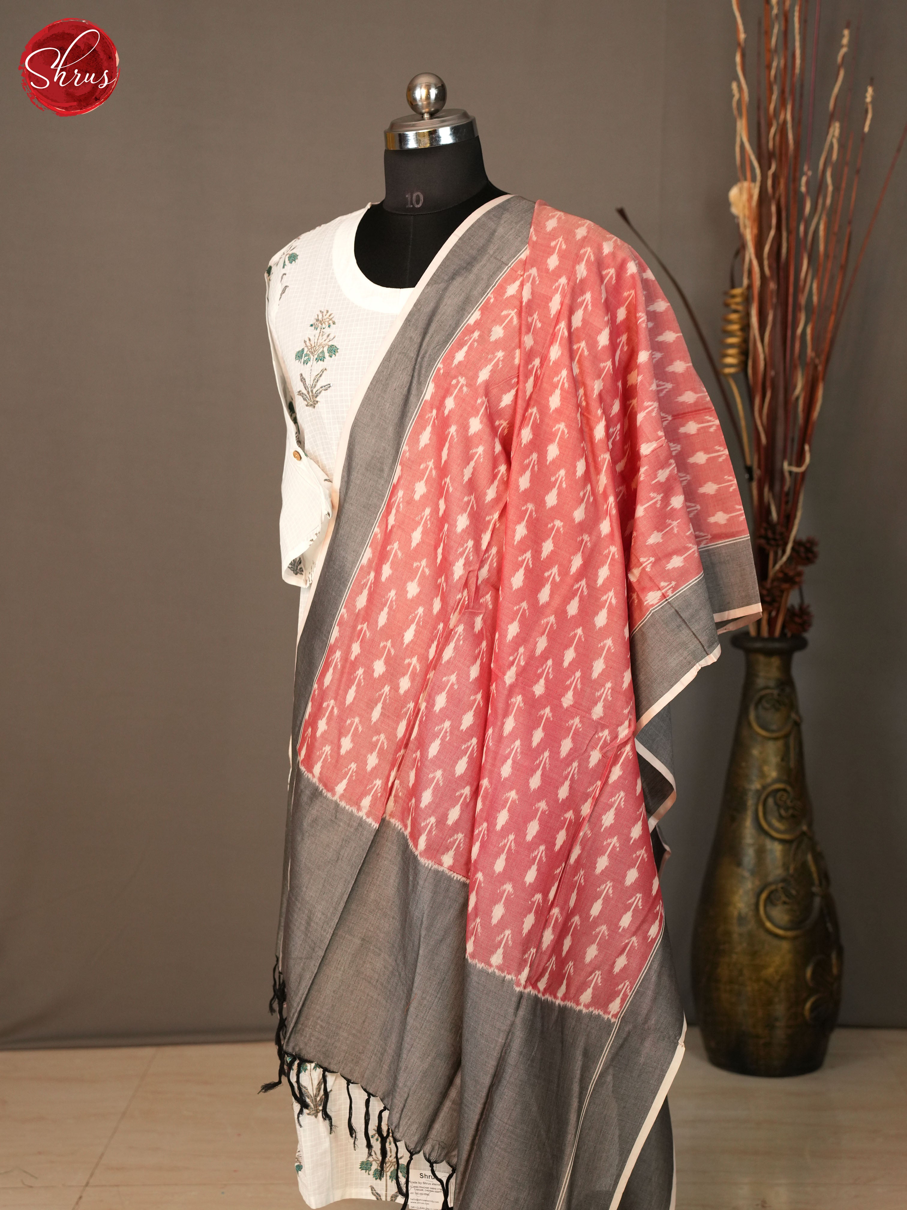 Grey and Pink- Dupatta - Shop on ShrusEternity.com