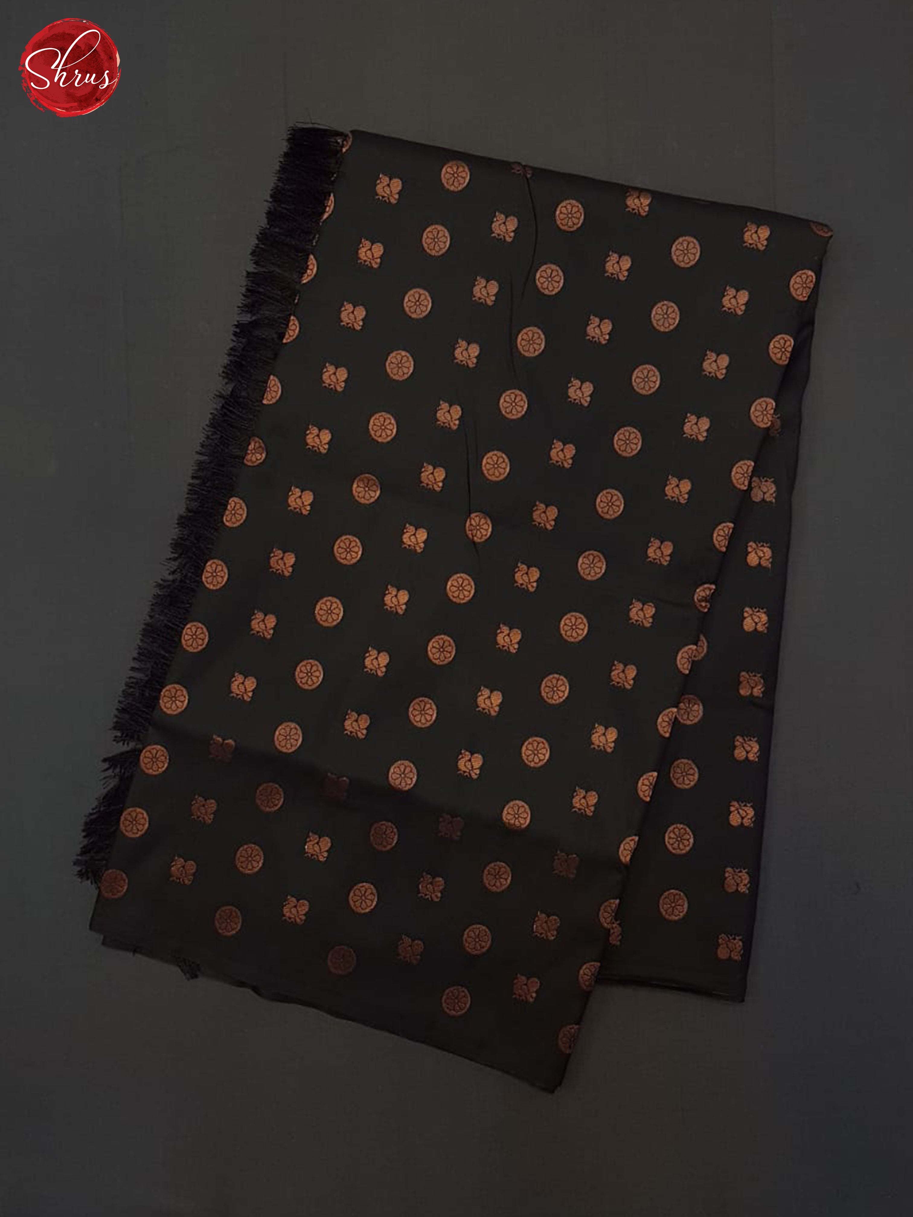 black - Shop on ShrusEternity.com