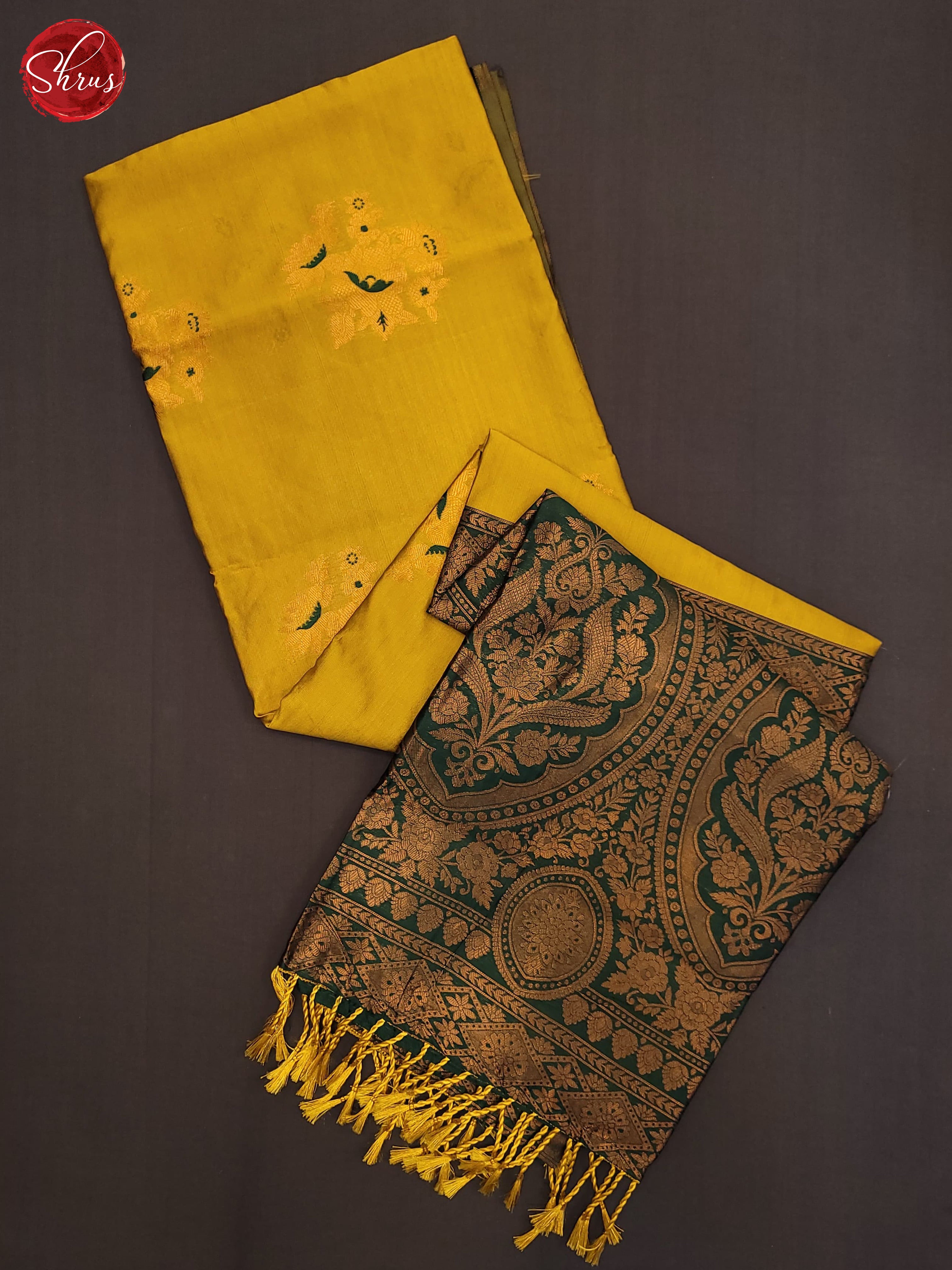 MadhulirGreen & Green - Semi Softsilk Saree - Shop on ShrusEternity.com