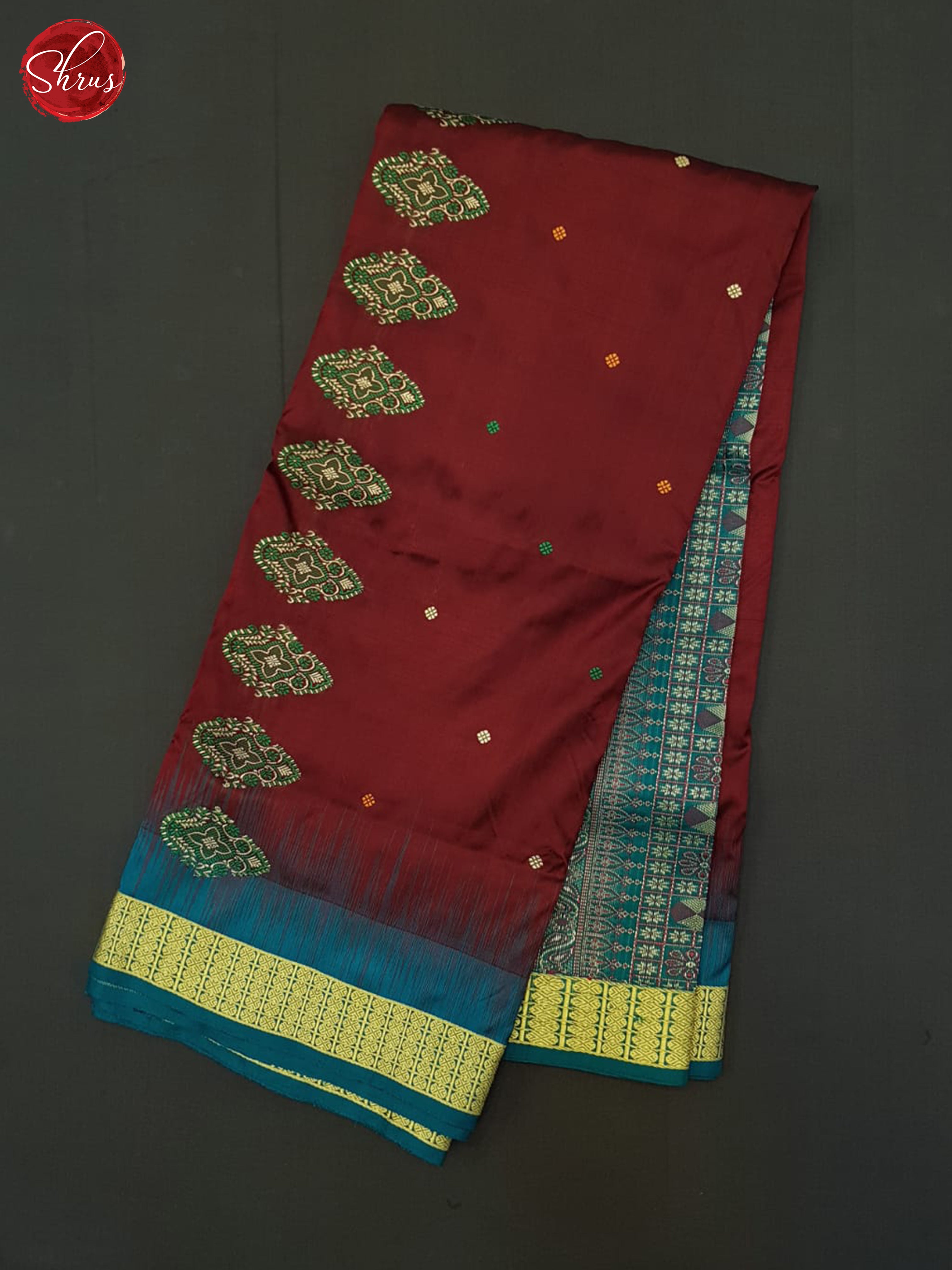 Arraku Marron And Peacock Neck - Shop on ShrusEternity.com