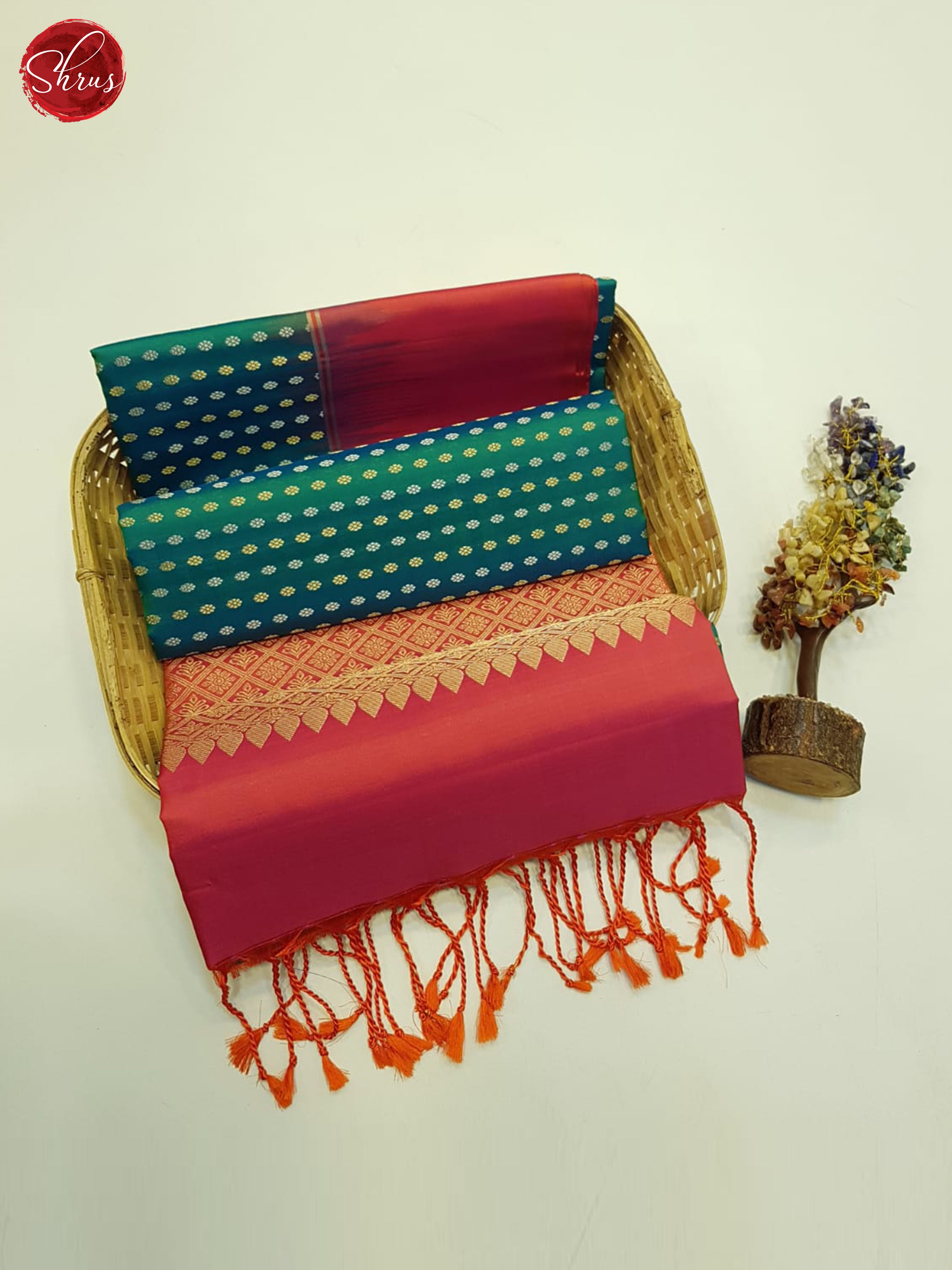 Green And Pink - Shop on ShrusEternity.com