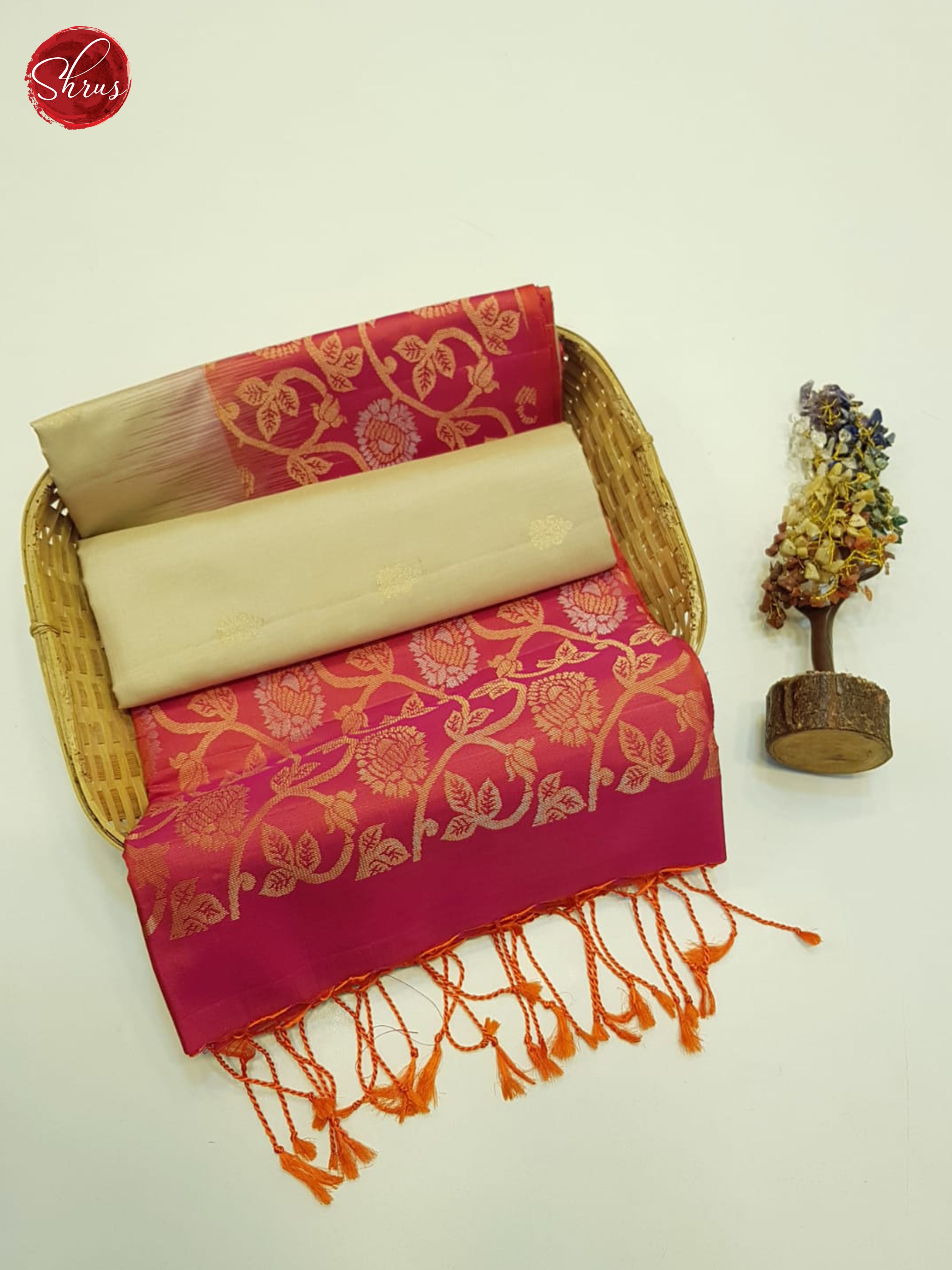 Beige And Orangish Pink-Soft Silk saree - Shop on ShrusEternity.com