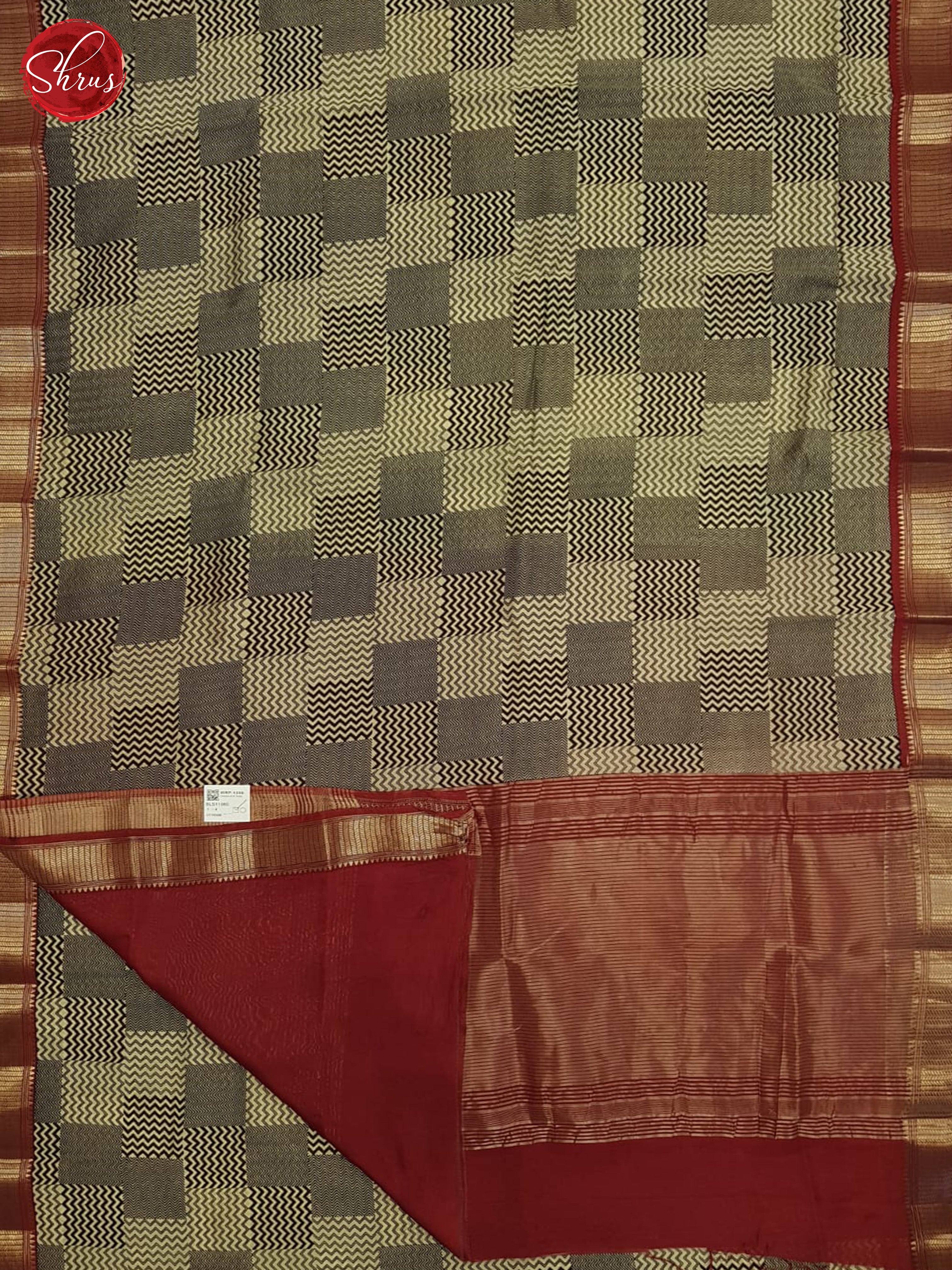 Black And White And Red - Shop on ShrusEternity.com