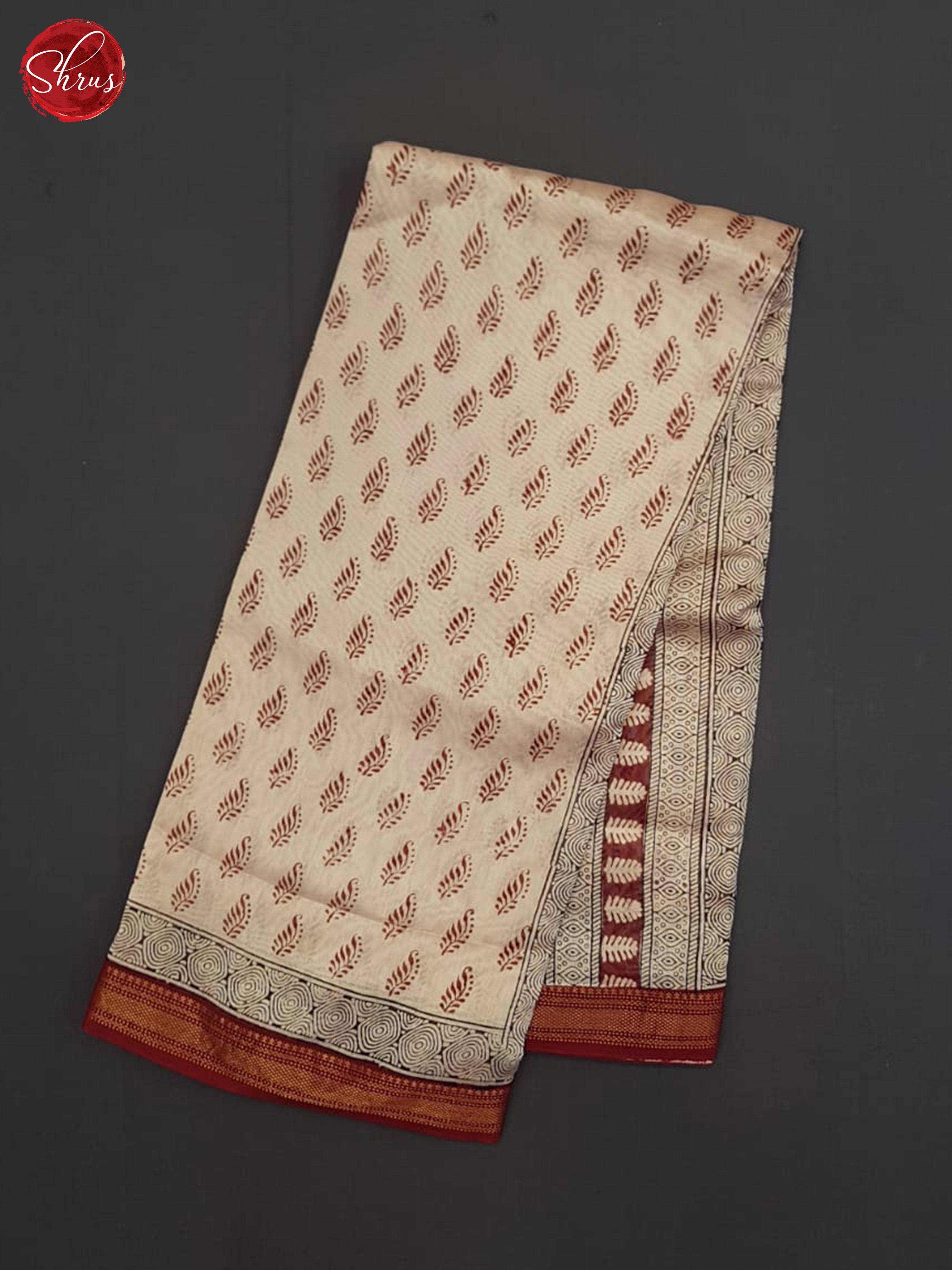 Cream And Maroon-Maheswari Silk Cotton Saree - Shop on ShrusEternity.com