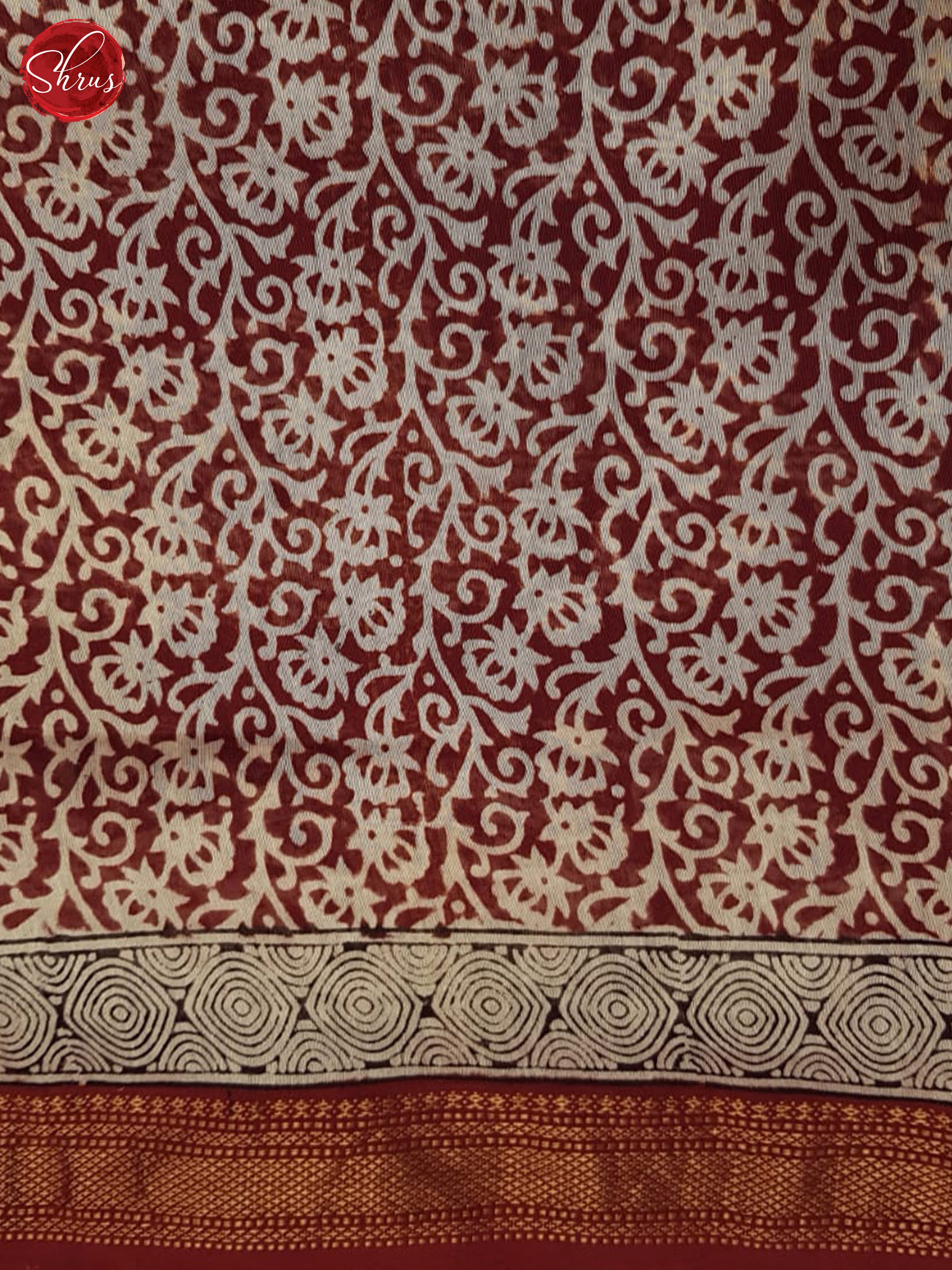 Cream And Maroon-Maheswari Silk Cotton Saree - Shop on ShrusEternity.com
