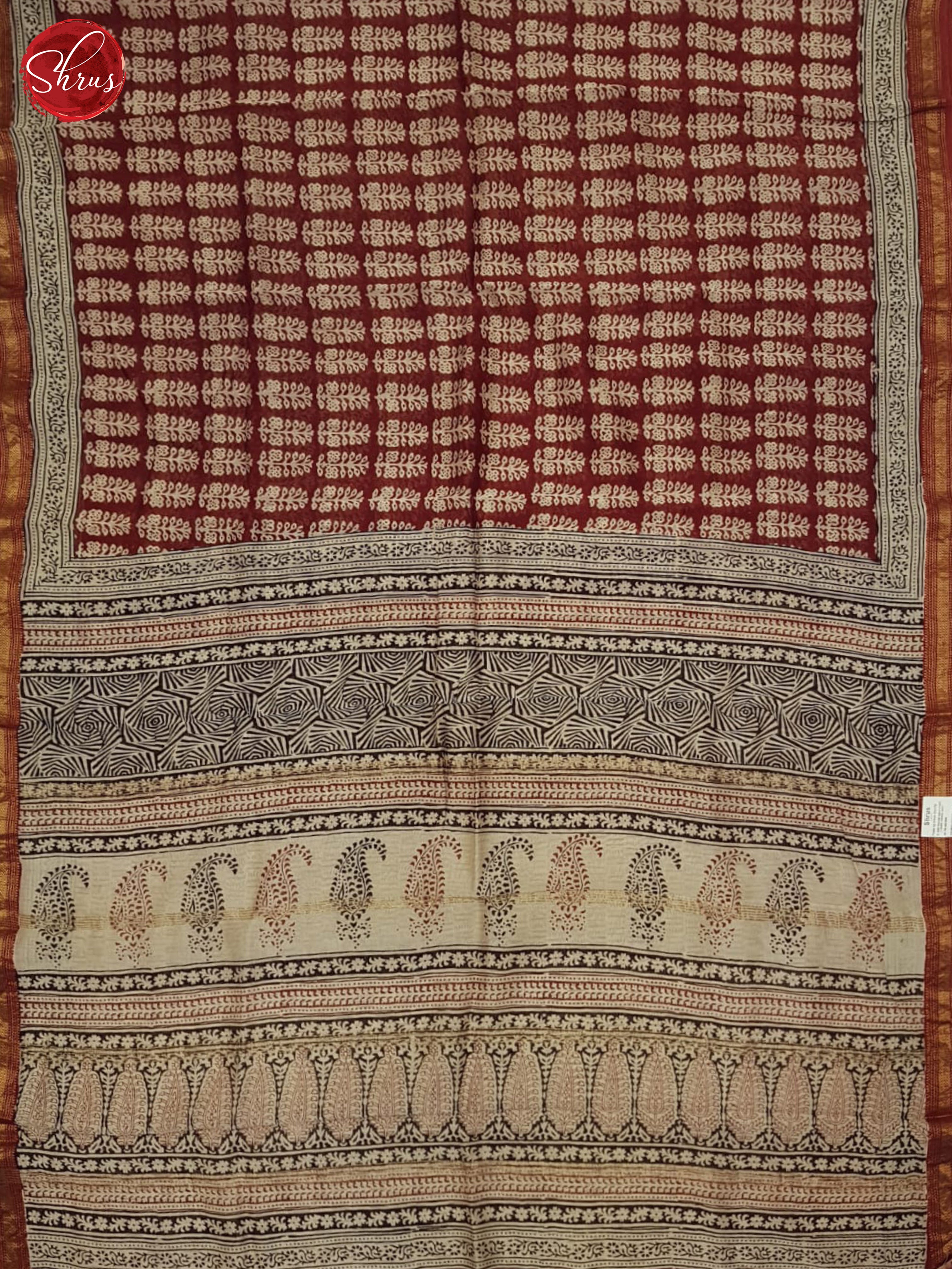 Red And Cream-Maheshwari Silk Cotton Saree - Shop on ShrusEternity.com