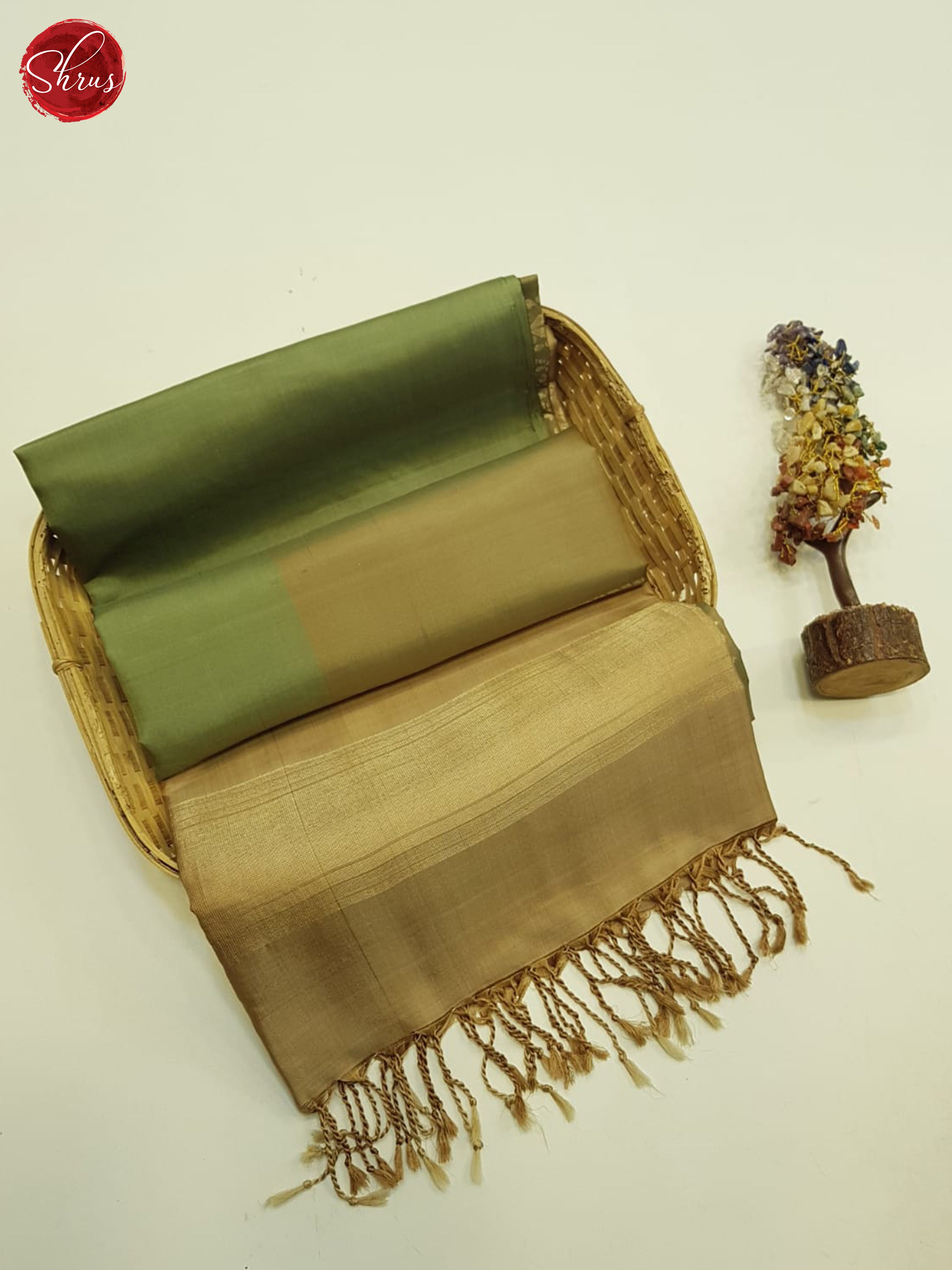 Green And Beige-Soft Silk saree - Shop on ShrusEternity.com