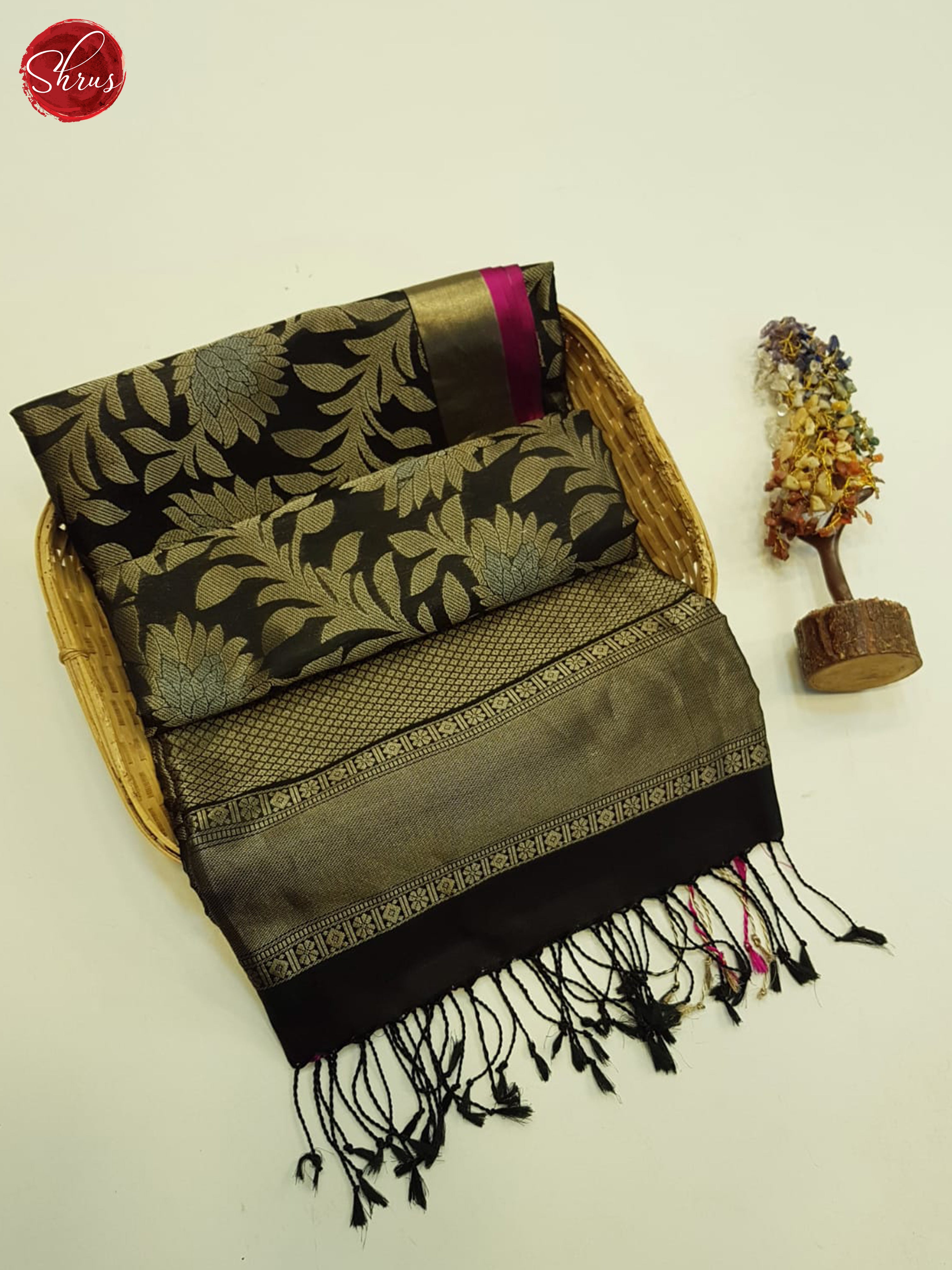 Black And Pink-Soft Silk Saree-2