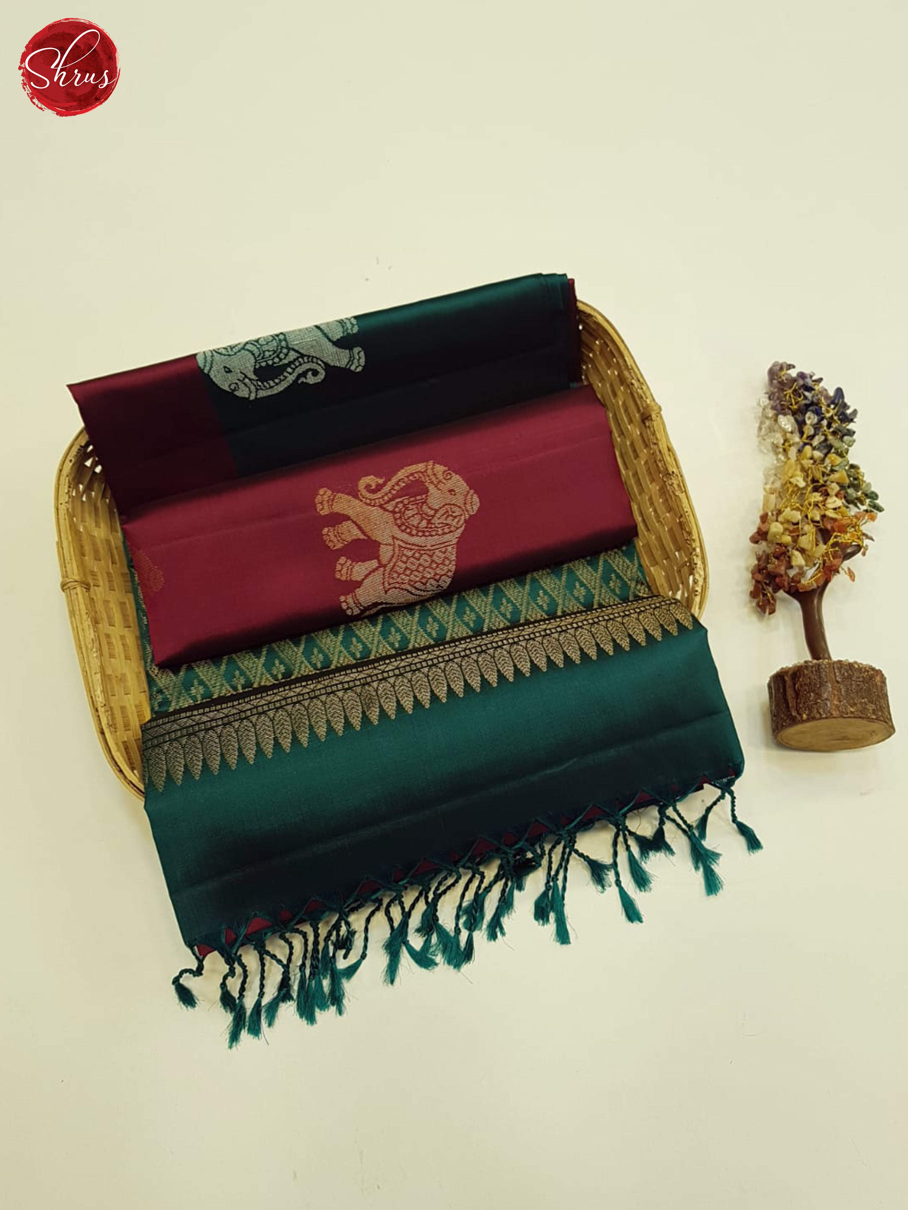 Marron And Peacock Neck - Shop on ShrusEternity.com