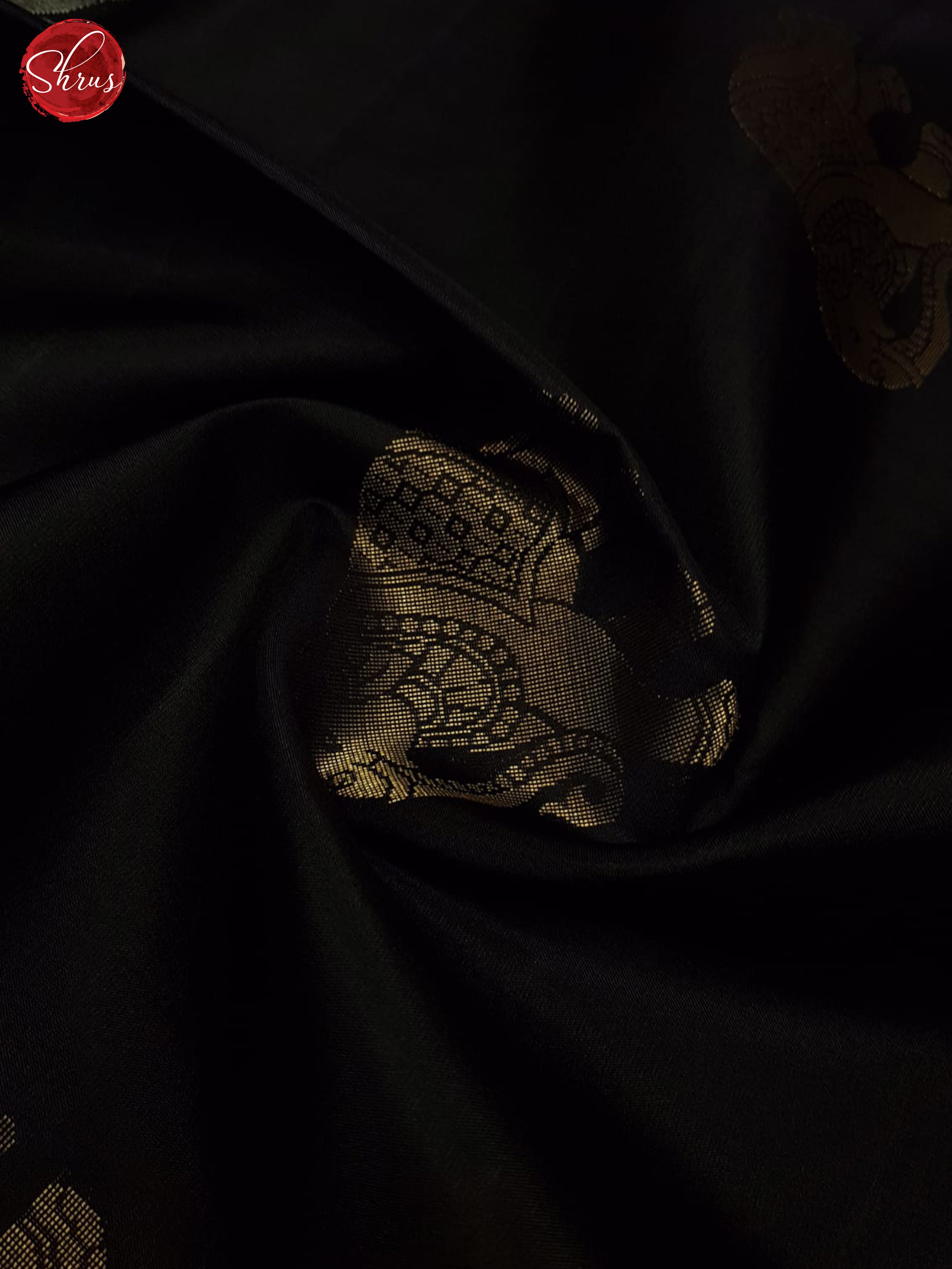 Black And Peacock Neck - Shop on ShrusEternity.com