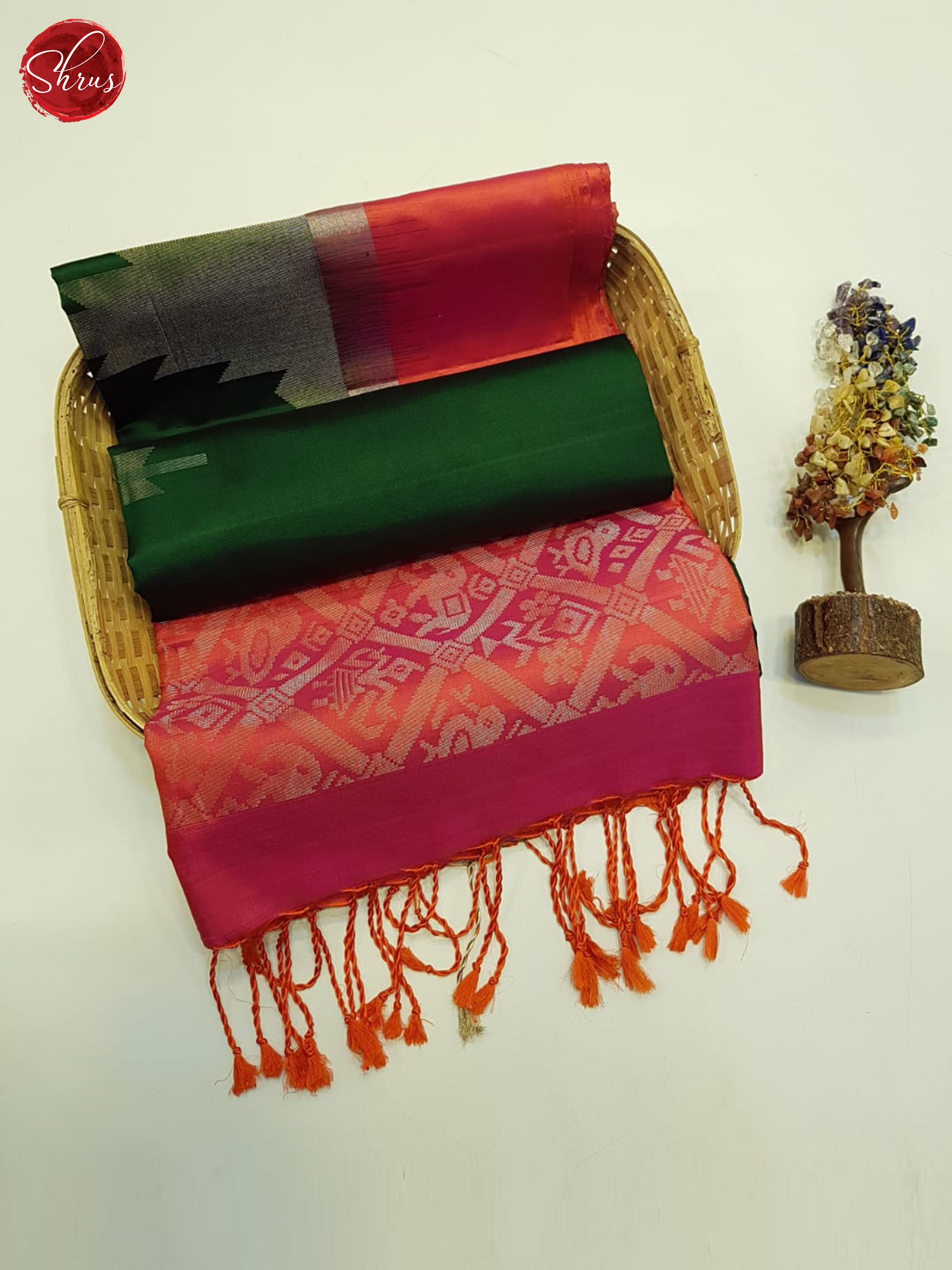 Green And Orangish Pink-Soft Silk saree-2