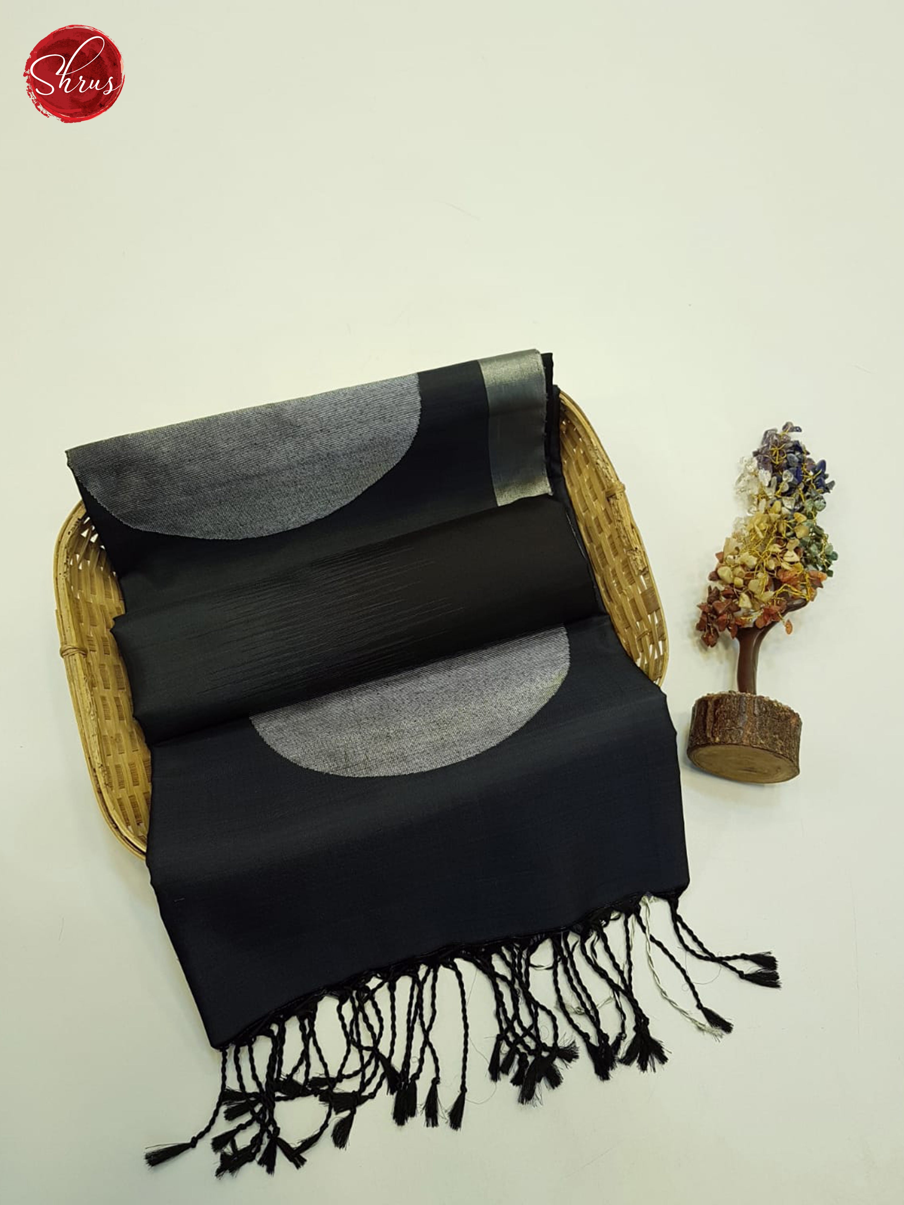 Black And Grey - Shop on ShrusEternity.com