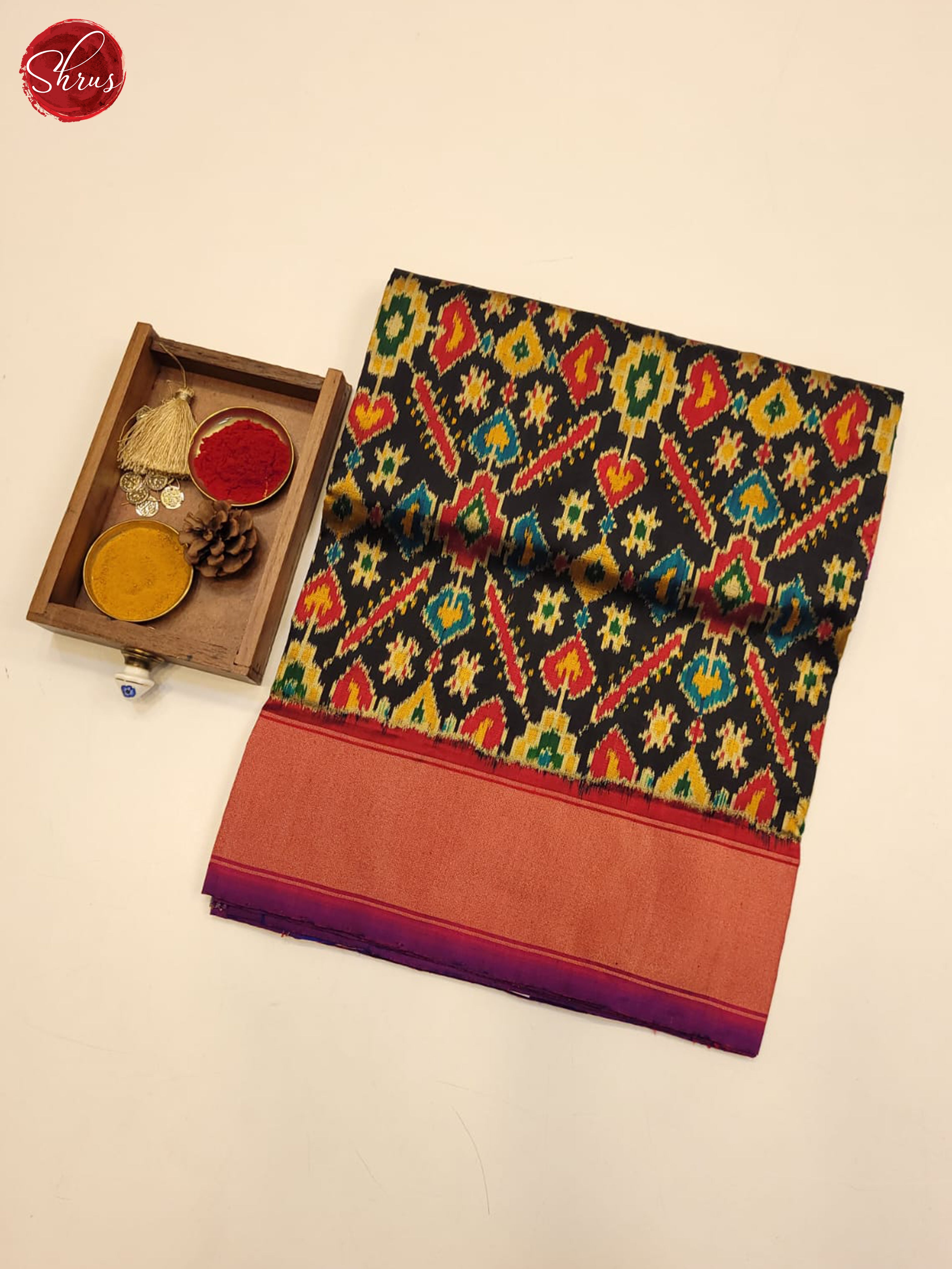 Black and Red - Shop on ShrusEternity.com