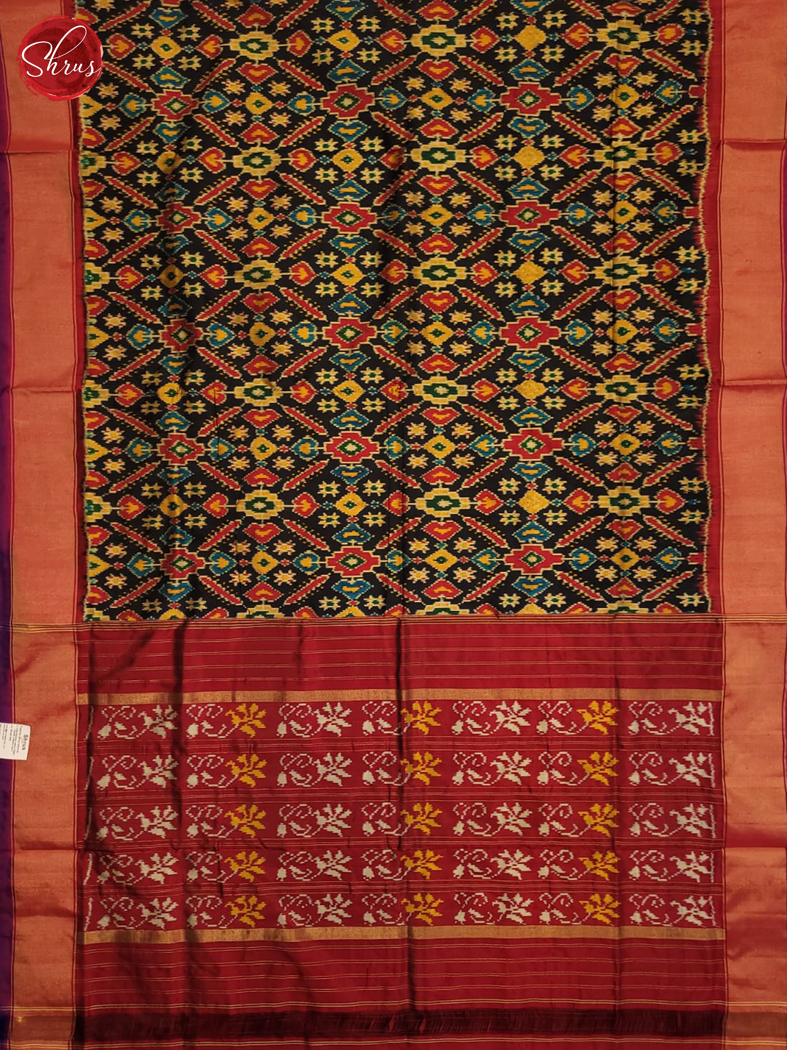 Black and Red - Shop on ShrusEternity.com