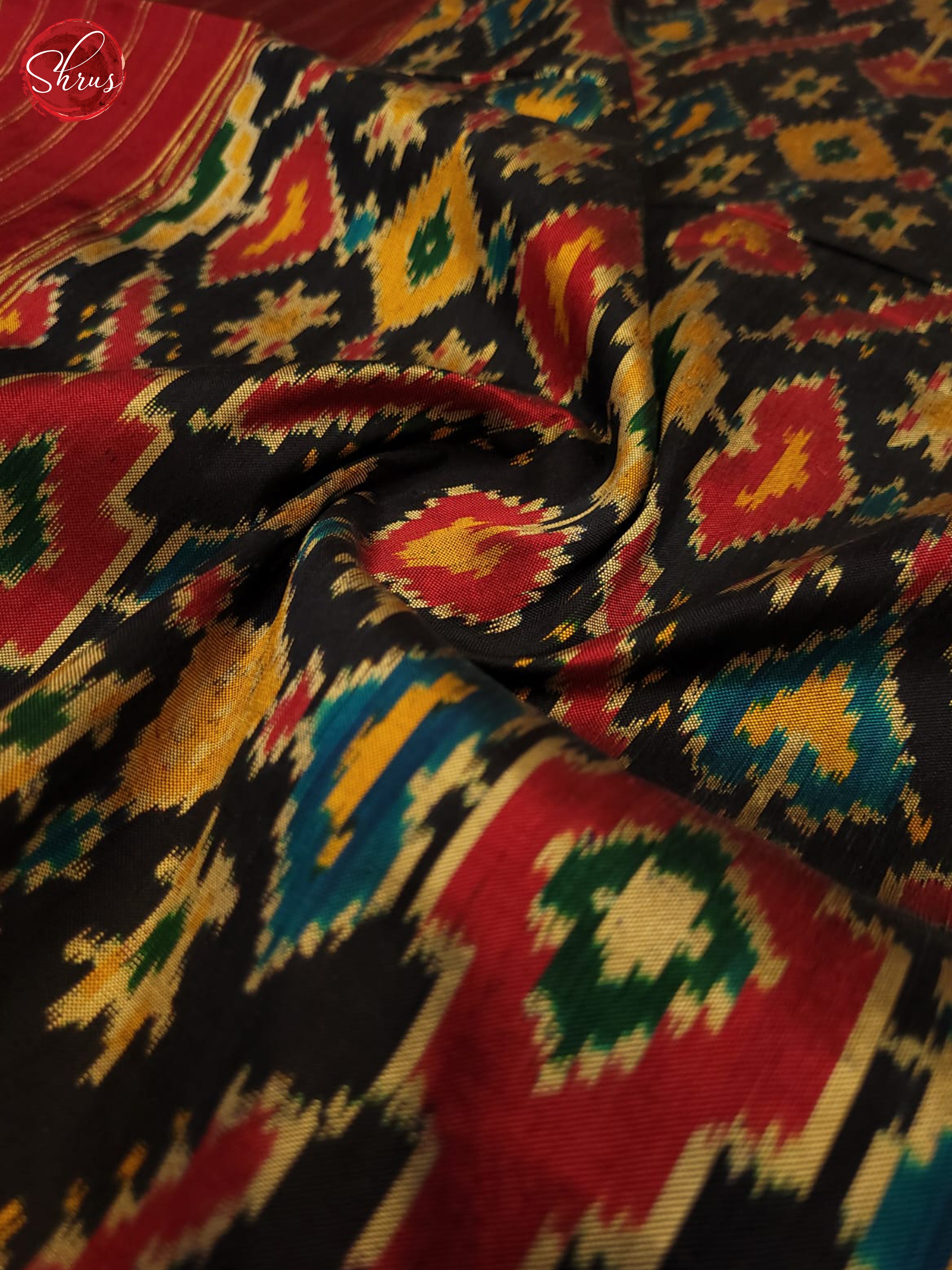 Black and Red - Shop on ShrusEternity.com