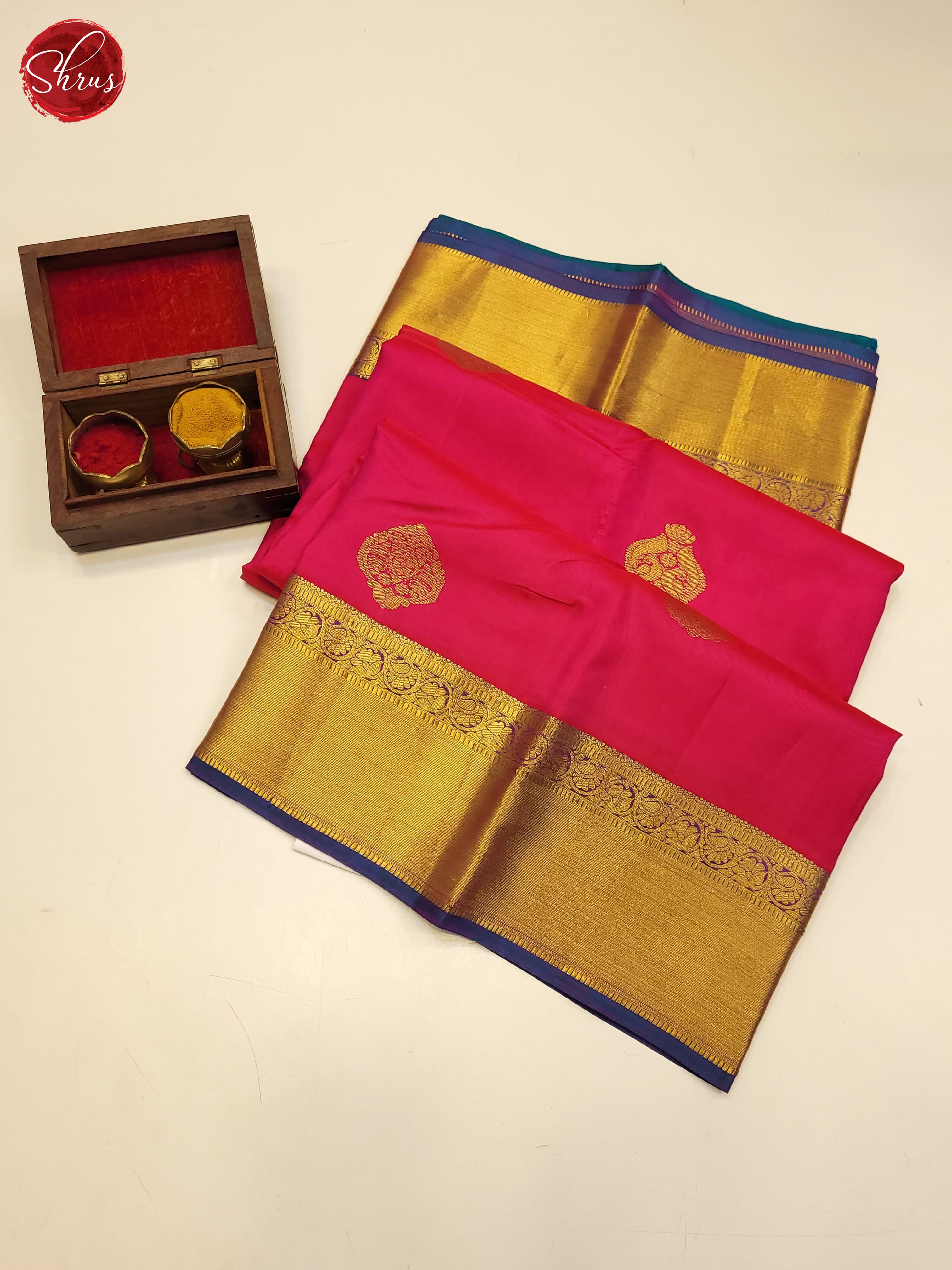 pink and Green - Shop on ShrusEternity.com