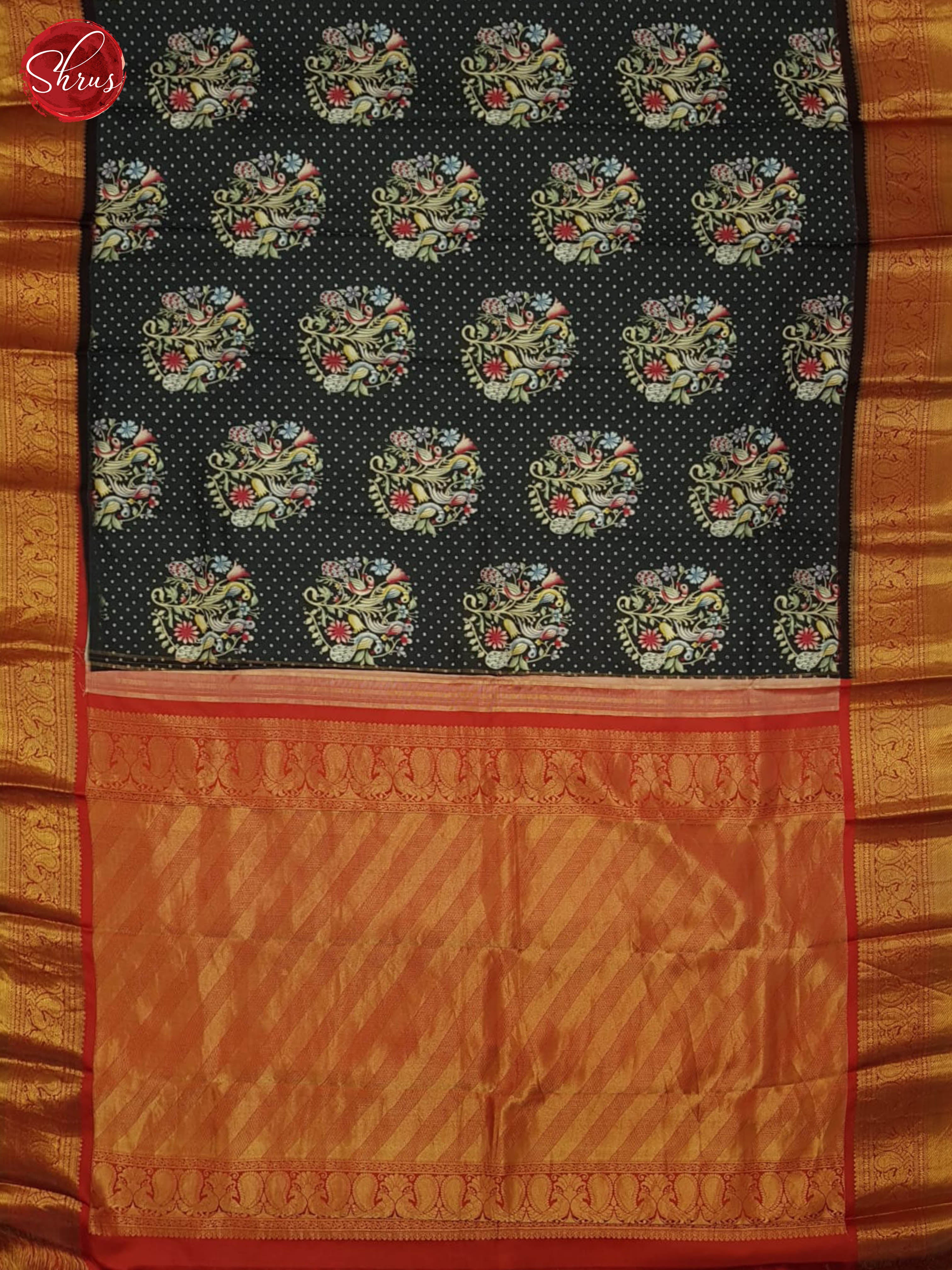 Black And Red - Shop on ShrusEternity.com