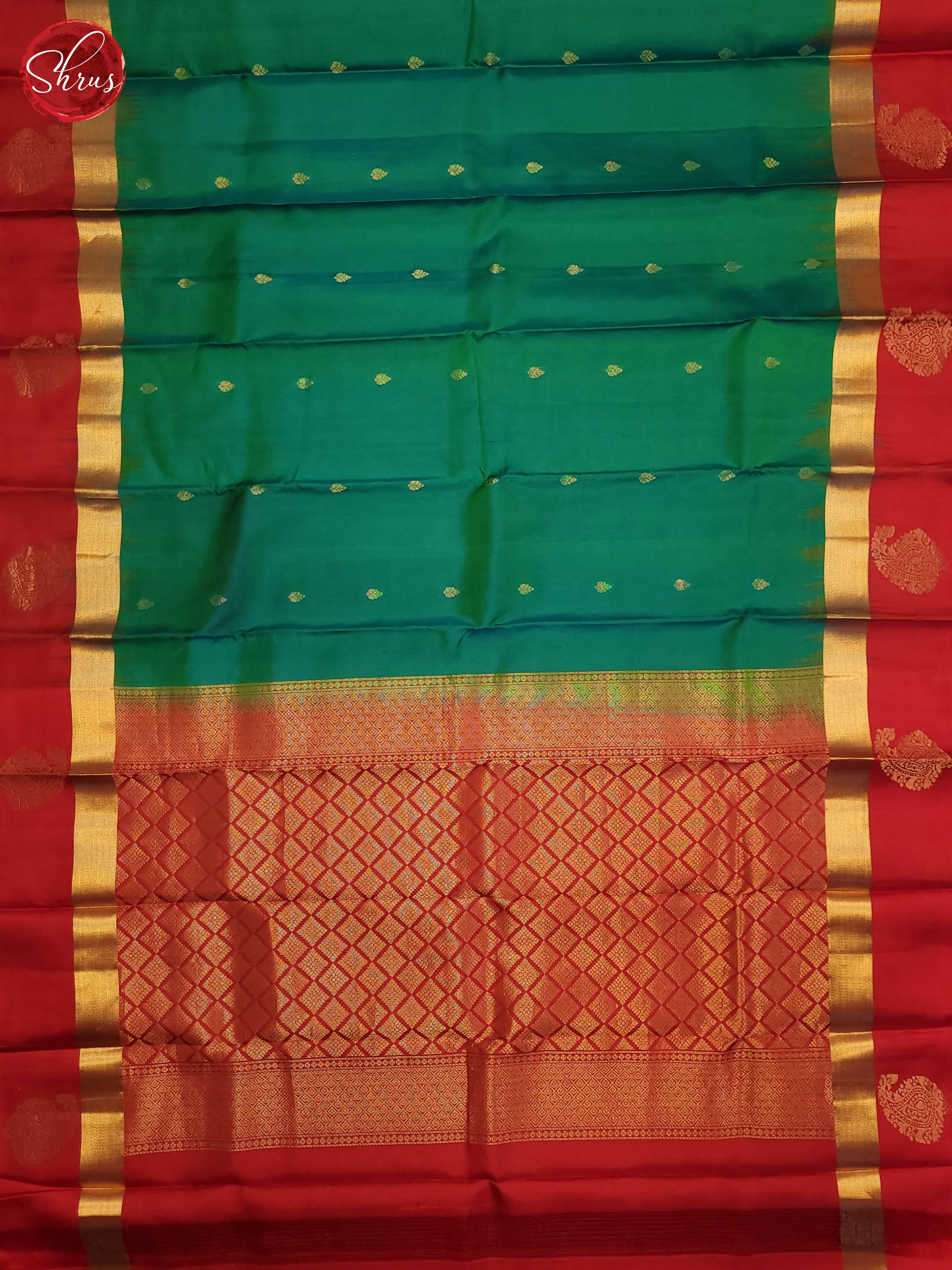 Green and Red - Shop on ShrusEternity.com