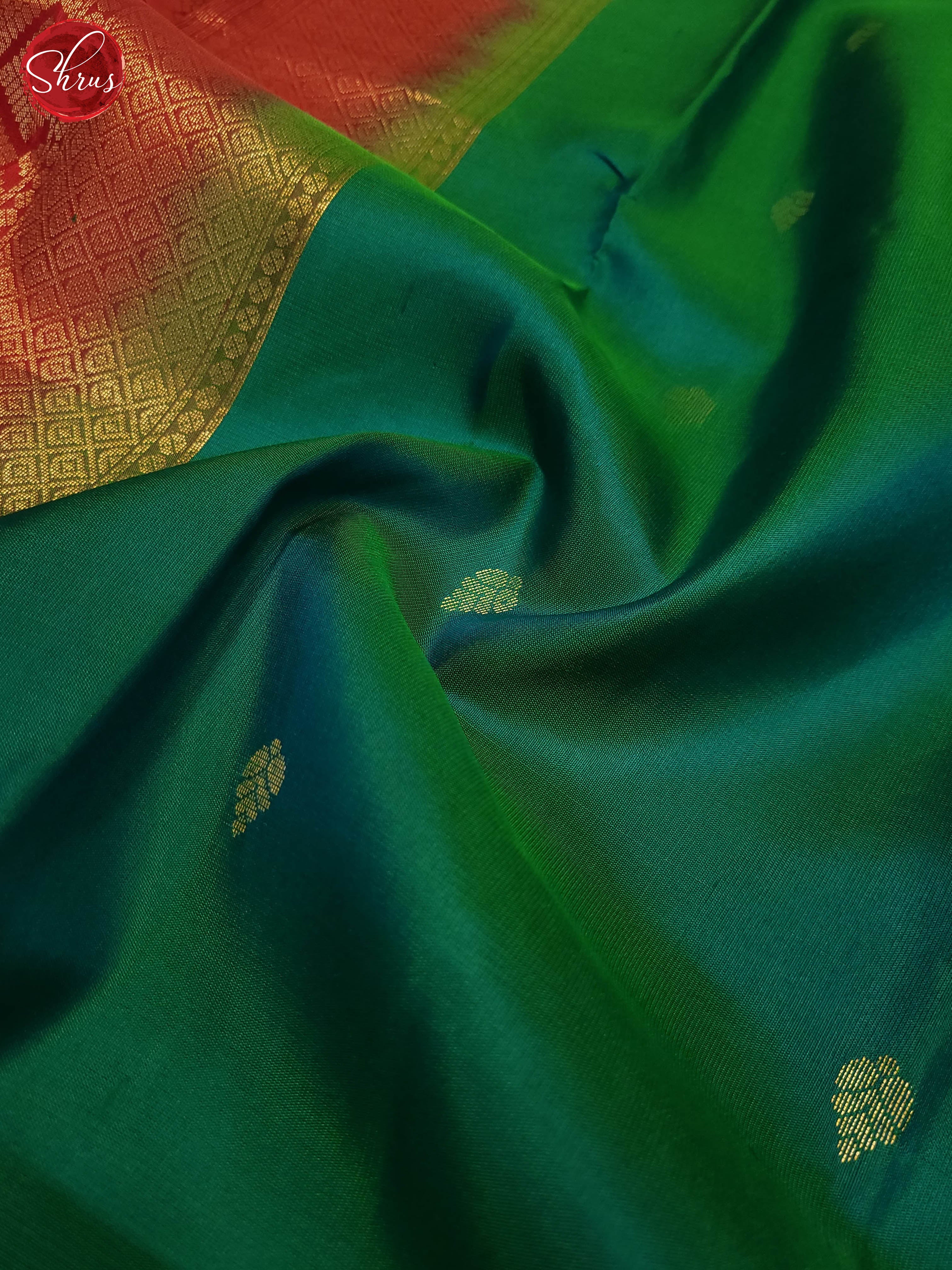 Green and Red - Shop on ShrusEternity.com