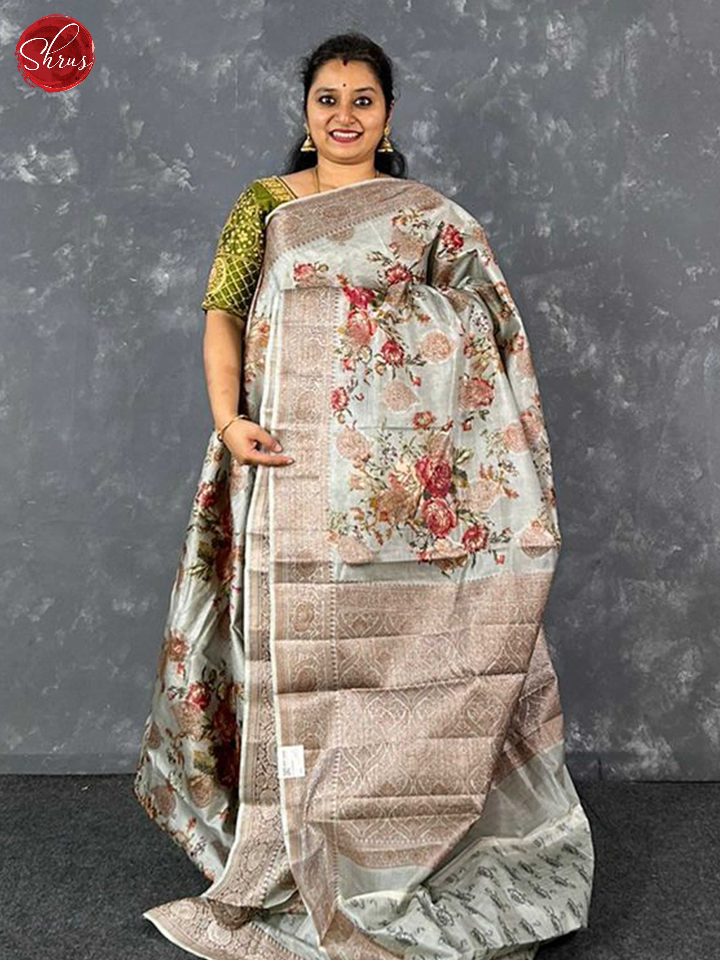 Grey(Single Tone)- Tussar silk Saree - Shop on ShrusEternity.com