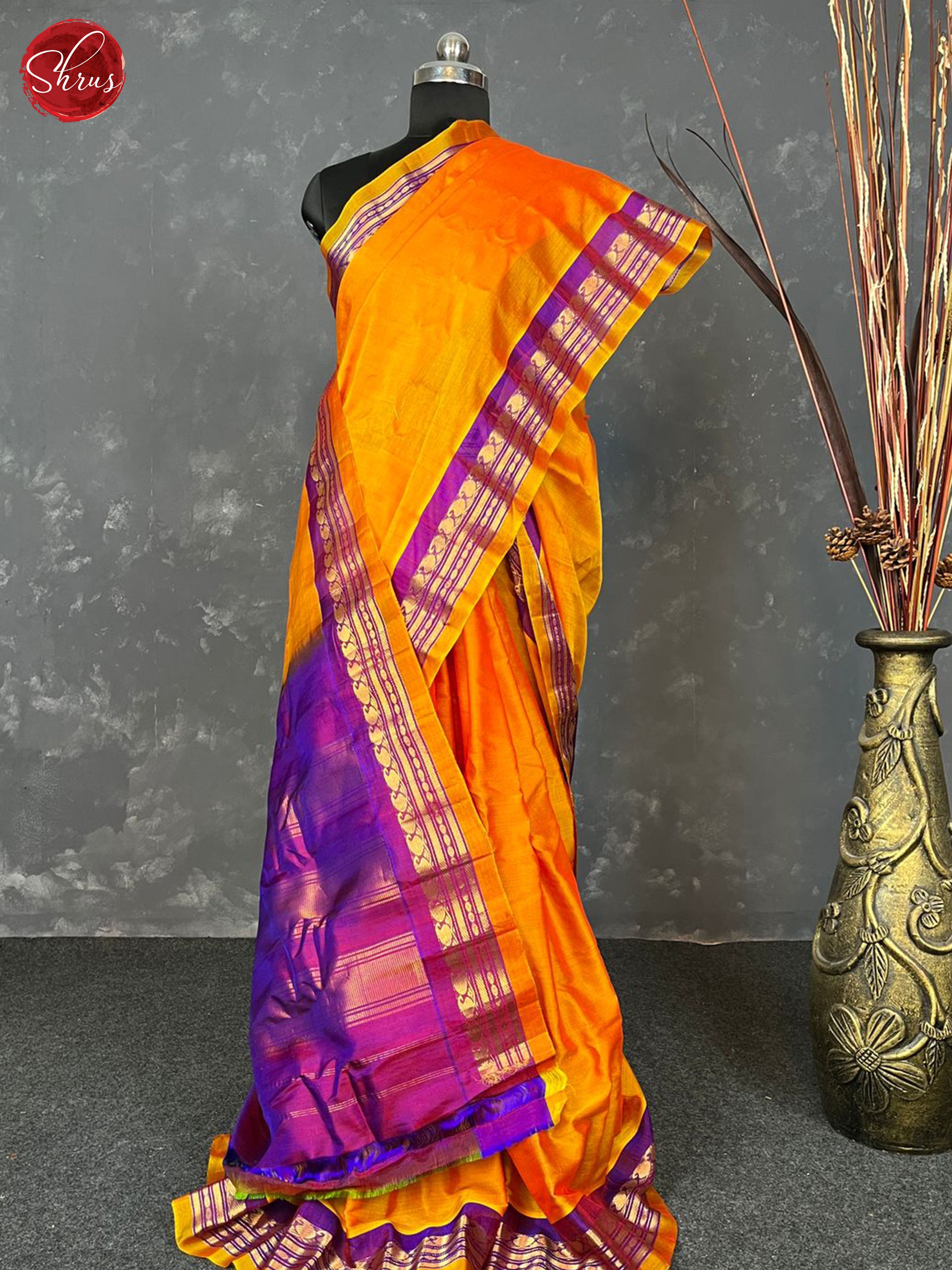 BES31546 - Gadwal Silk Cotton Saree - Shop on ShrusEternity.com
