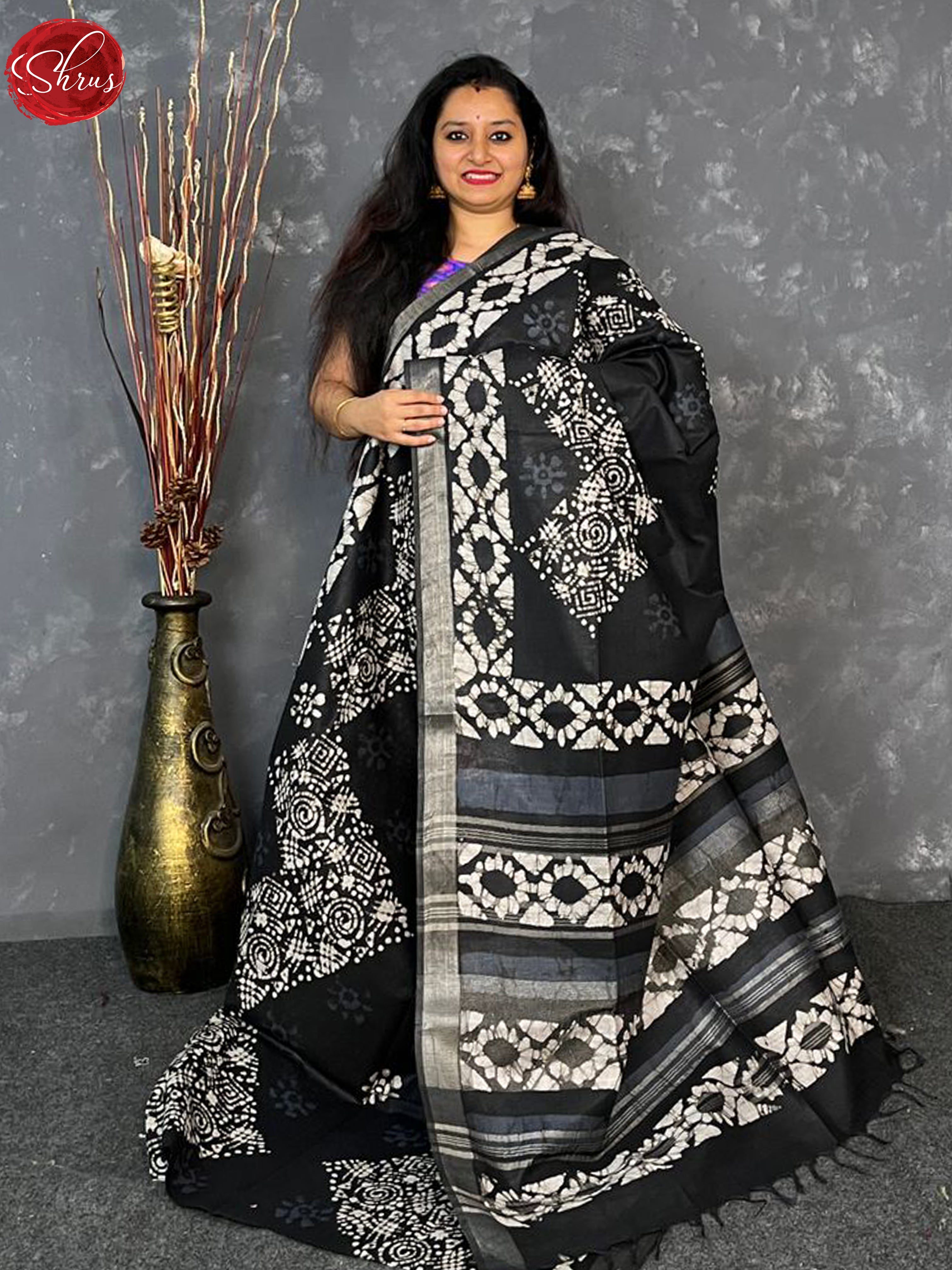 Black(Single Tone)- Linen Cotton Saree - Shop on ShrusEternity.com