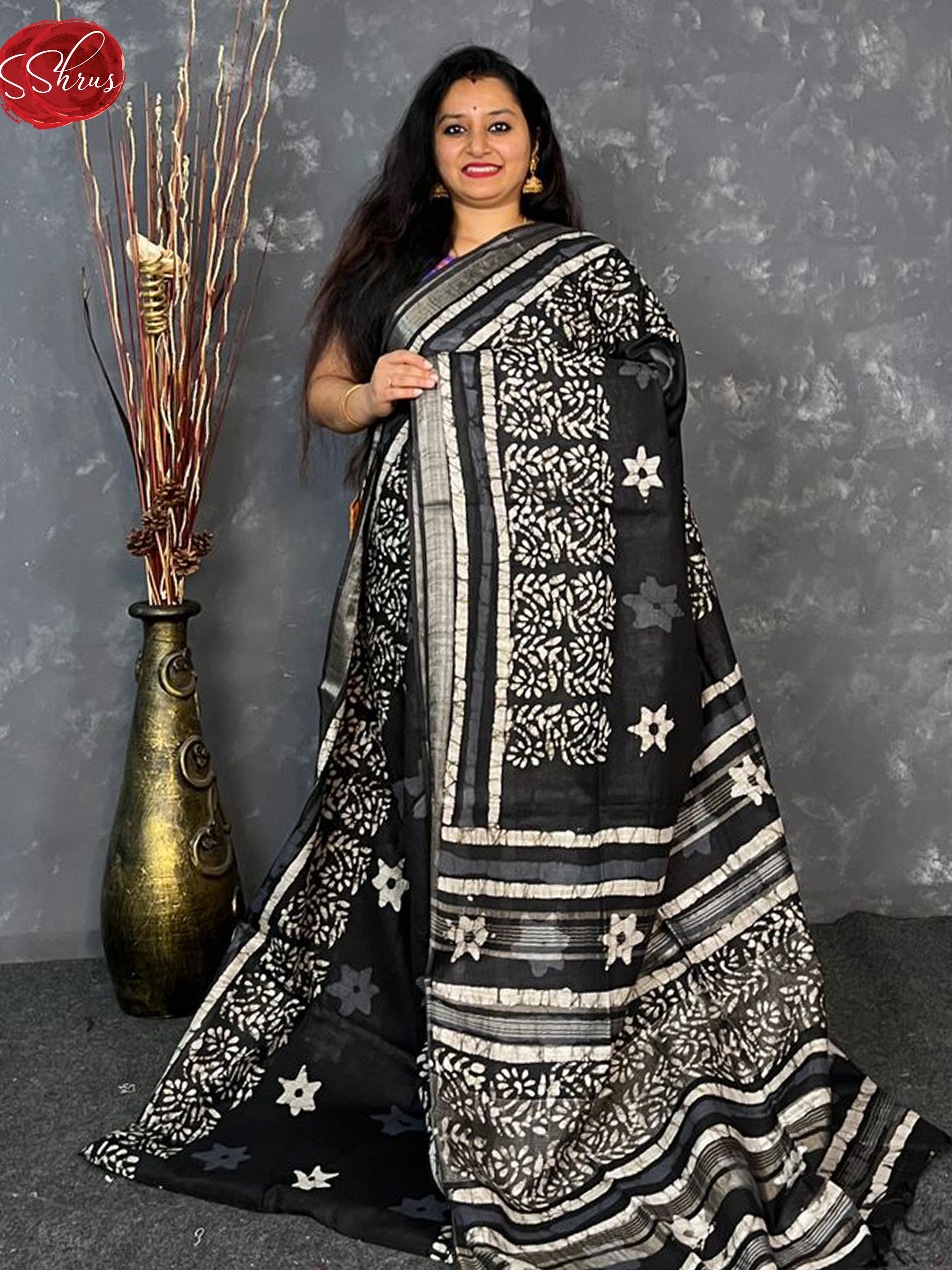 Black(Single Tone) - Linen Cotton Saree - Shop on ShrusEternity.com