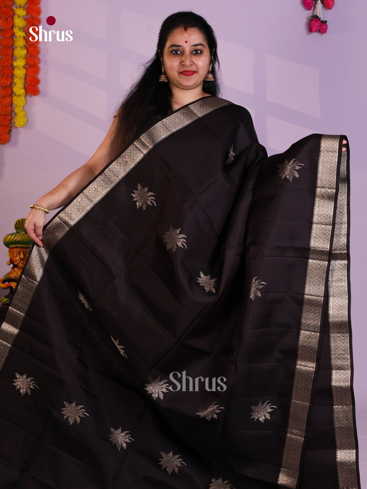 Buy Mystique Black Pure Soft Silk Saree with Floral Buttas And Zari Woven Border & Pallu