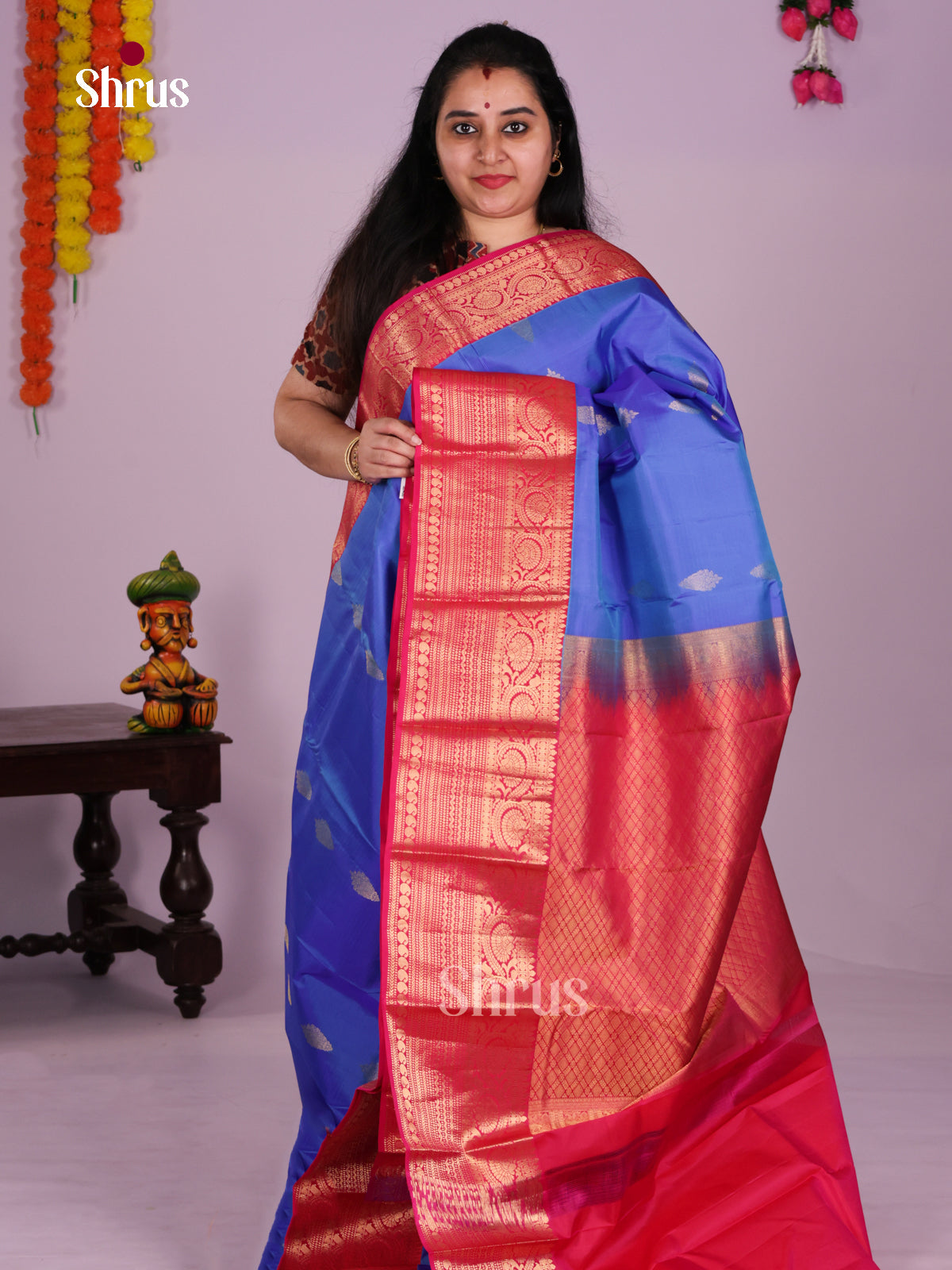 Buy Elegant Blue Kanchipuram Silk Saree with Silver Buttas, Big Red Border & Brocade Pallu