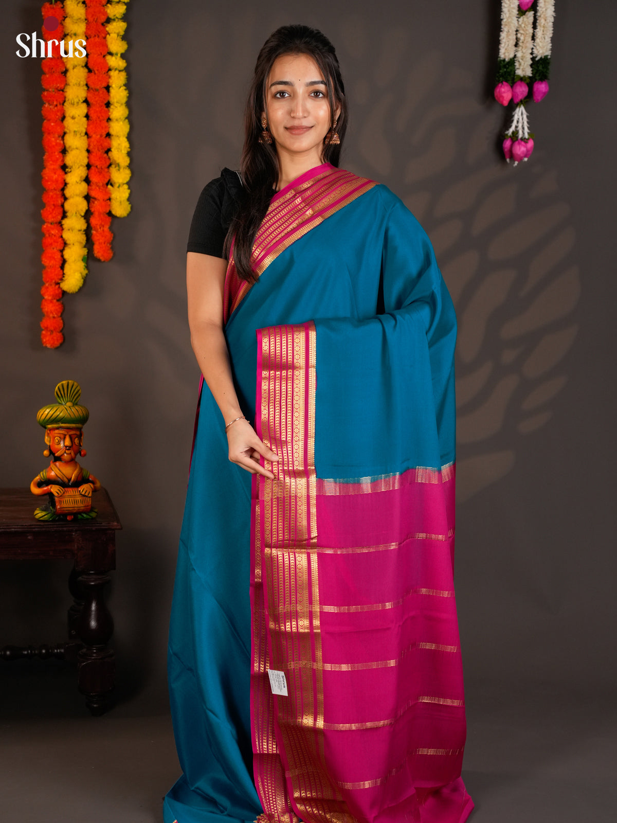 Buy Elegant Blue Mysore Silk Saree with Plain Body, Pink Zari Striped Border & Traditional Pallu