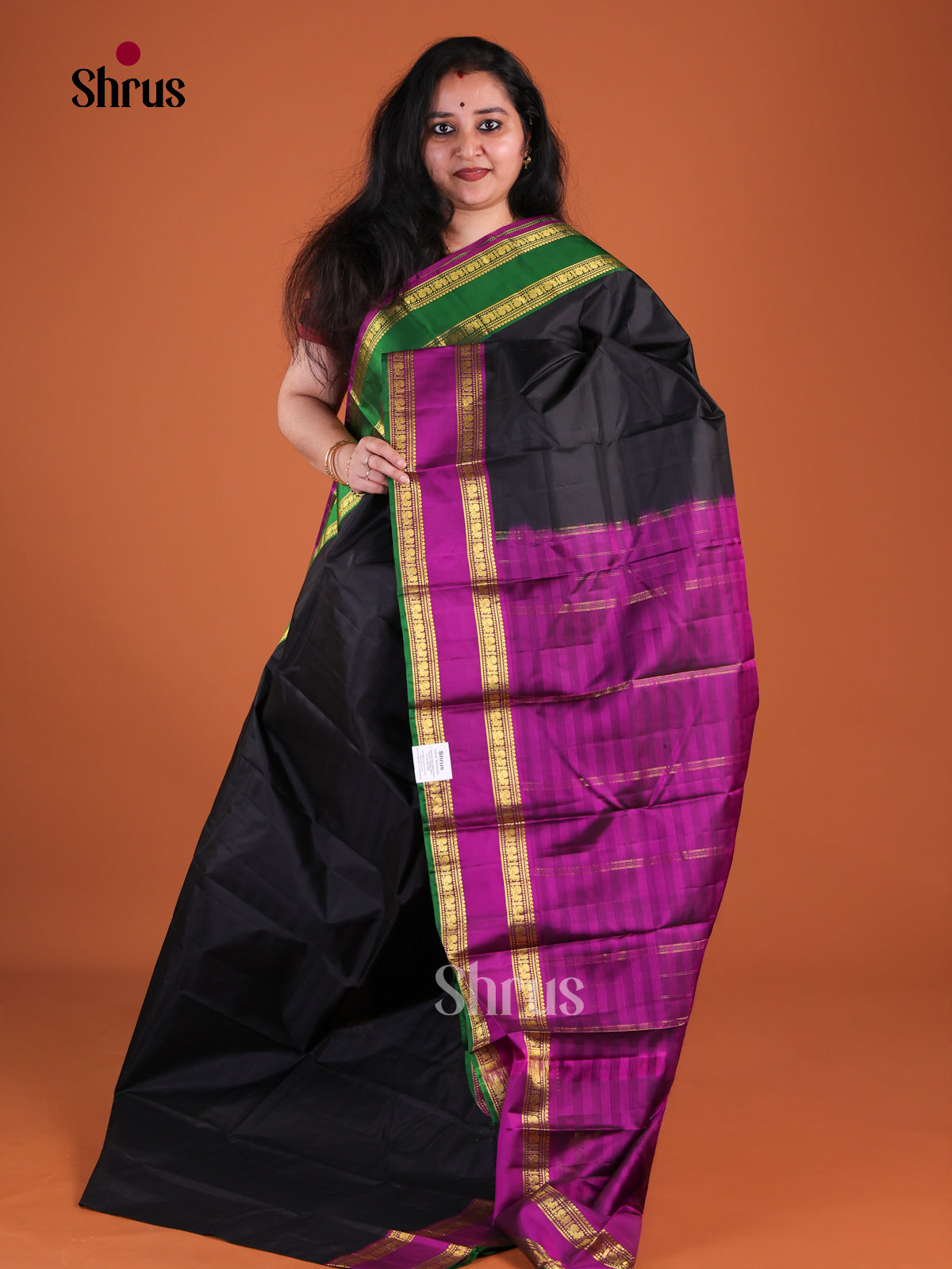 Bold Black Kanchipuram Silk Saree With Plain Body | Purple & Green Ganga Jamuna Rettapet Zari Border