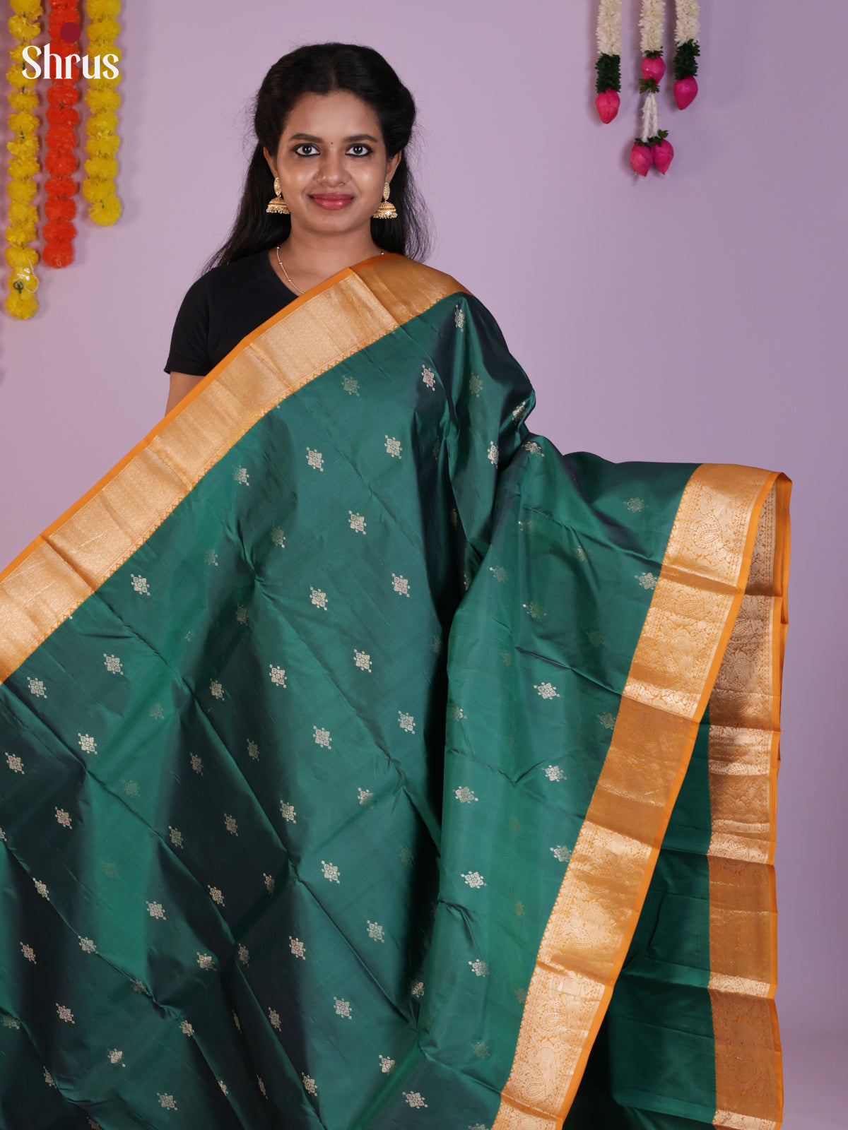 Buy Imperial Bottle Green Kanchipuram Saree With Diamond Buttis, Mustard Zari Border & Brocade Pallu