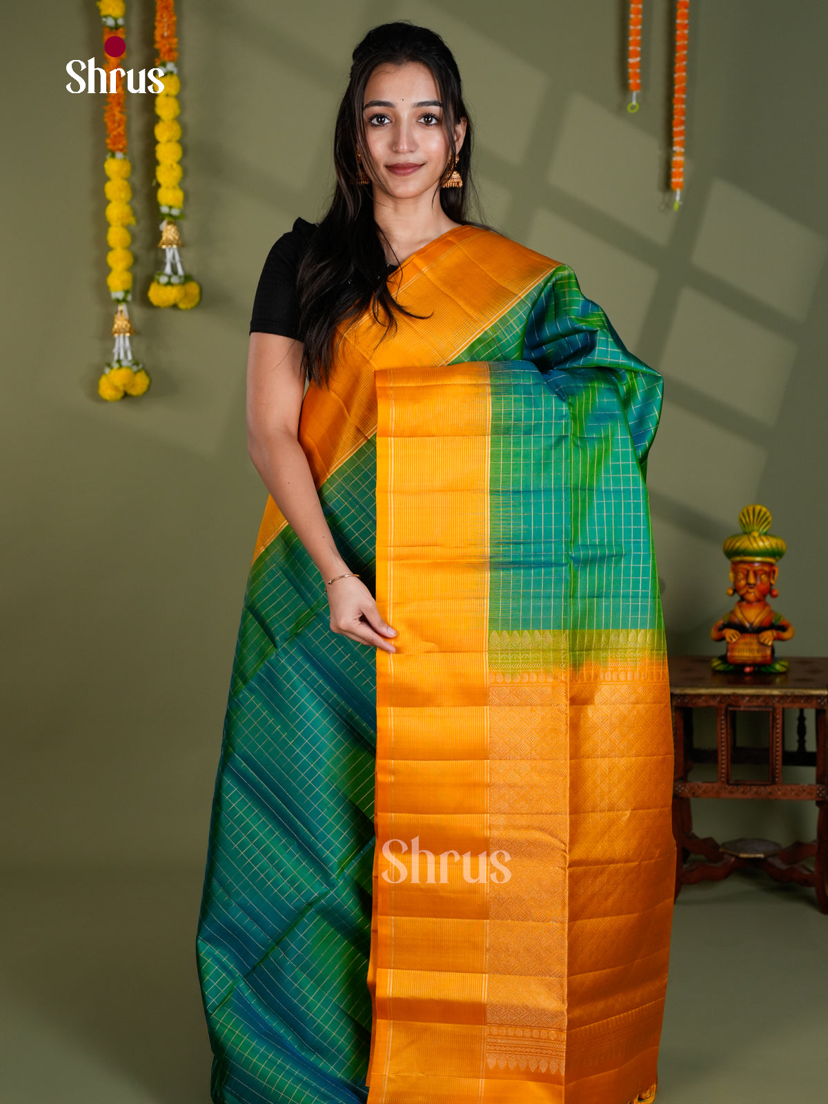 Buy Striking Bottle Green Pure Soft Silk Saree With Zari Kattam, Mustard Border & Brocade Pallu