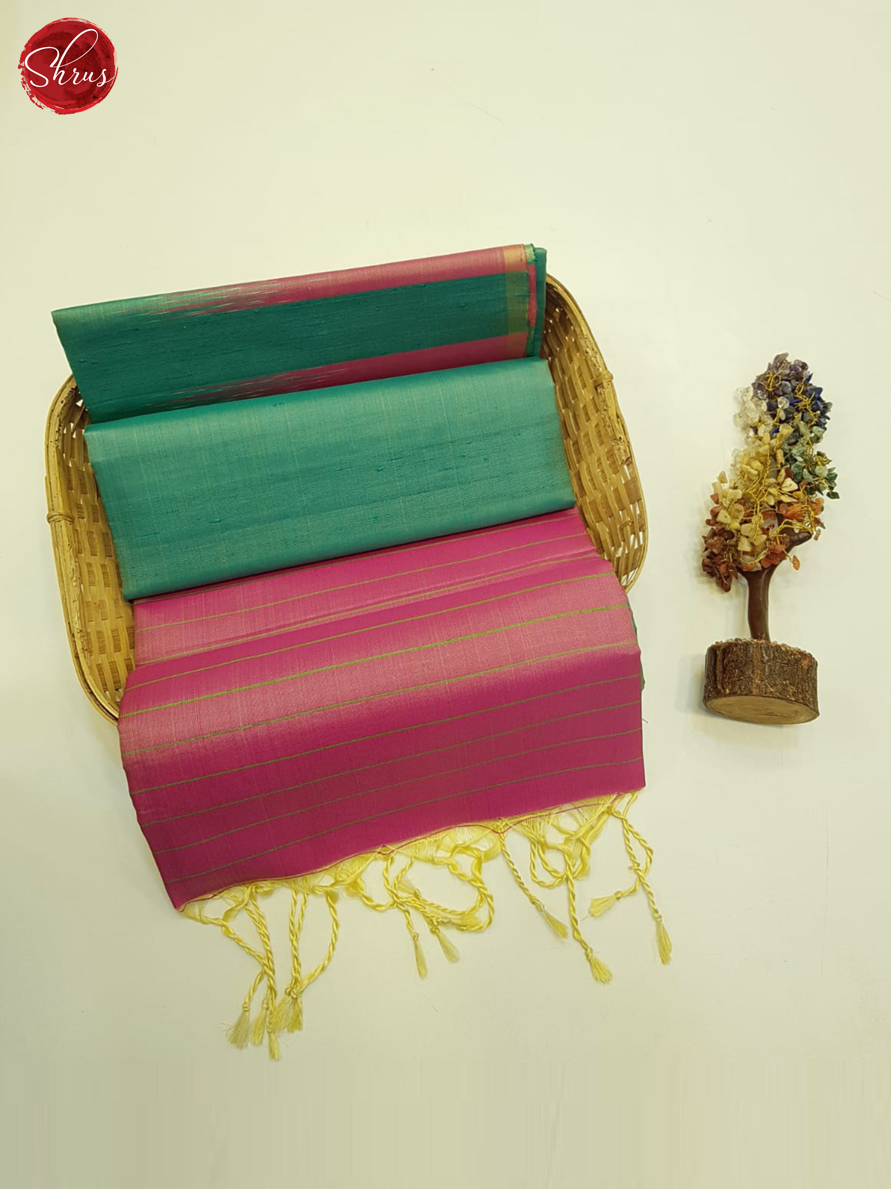Green And Pink - Shop on ShrusEternity.com