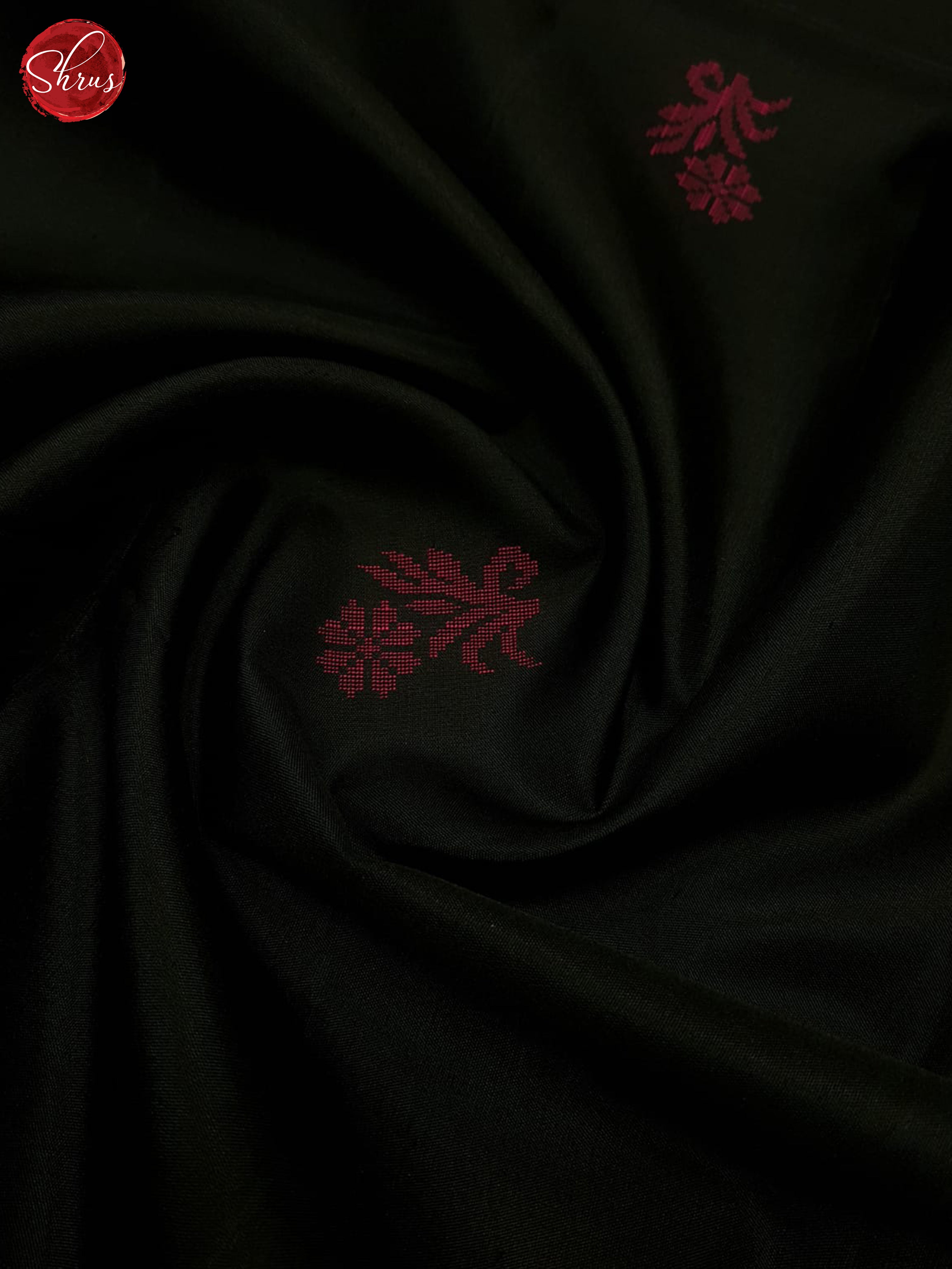 Black And Red - Shop on ShrusEternity.com