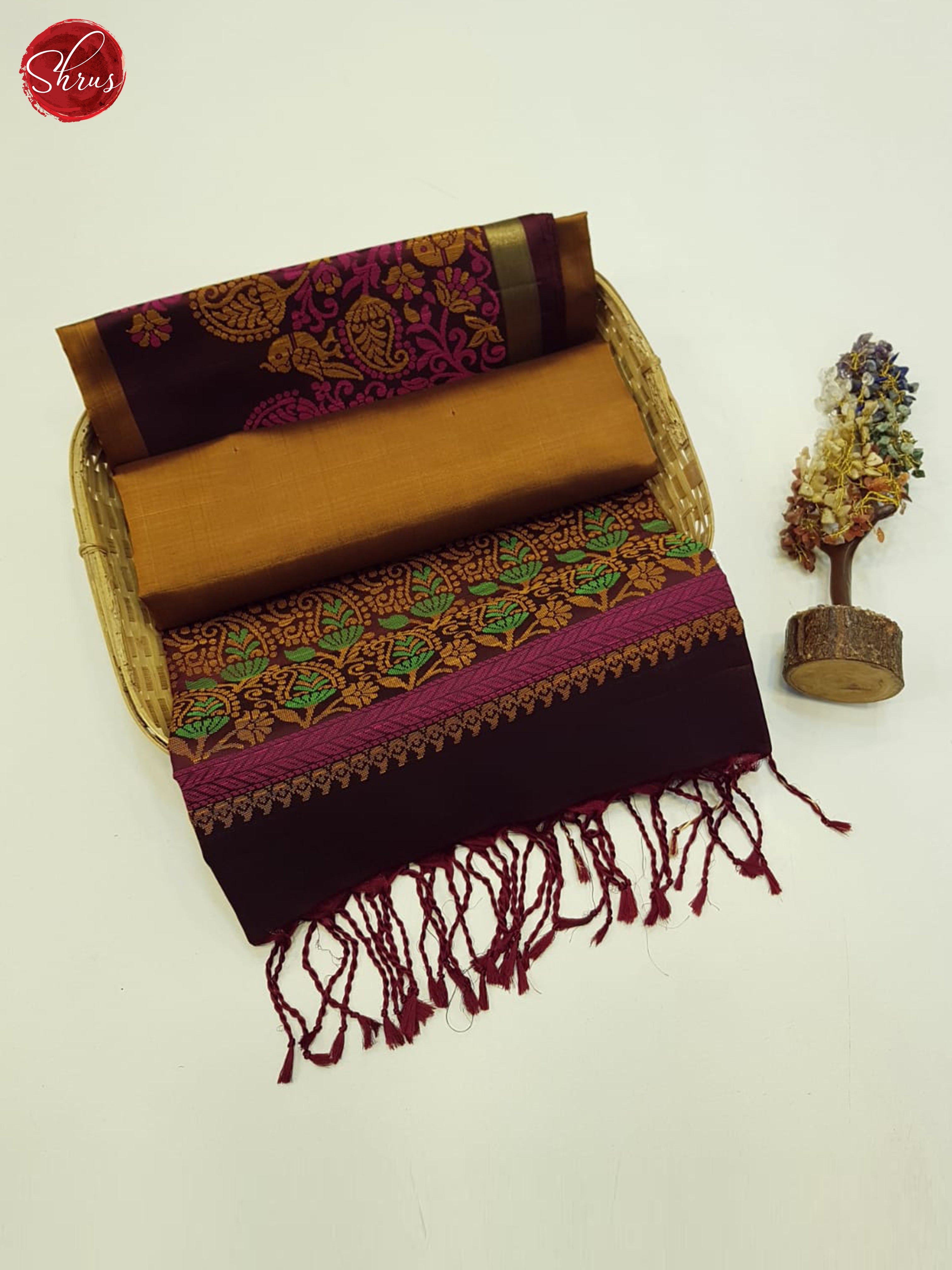 Golden Honey And Dark Marron - Shop on ShrusEternity.com