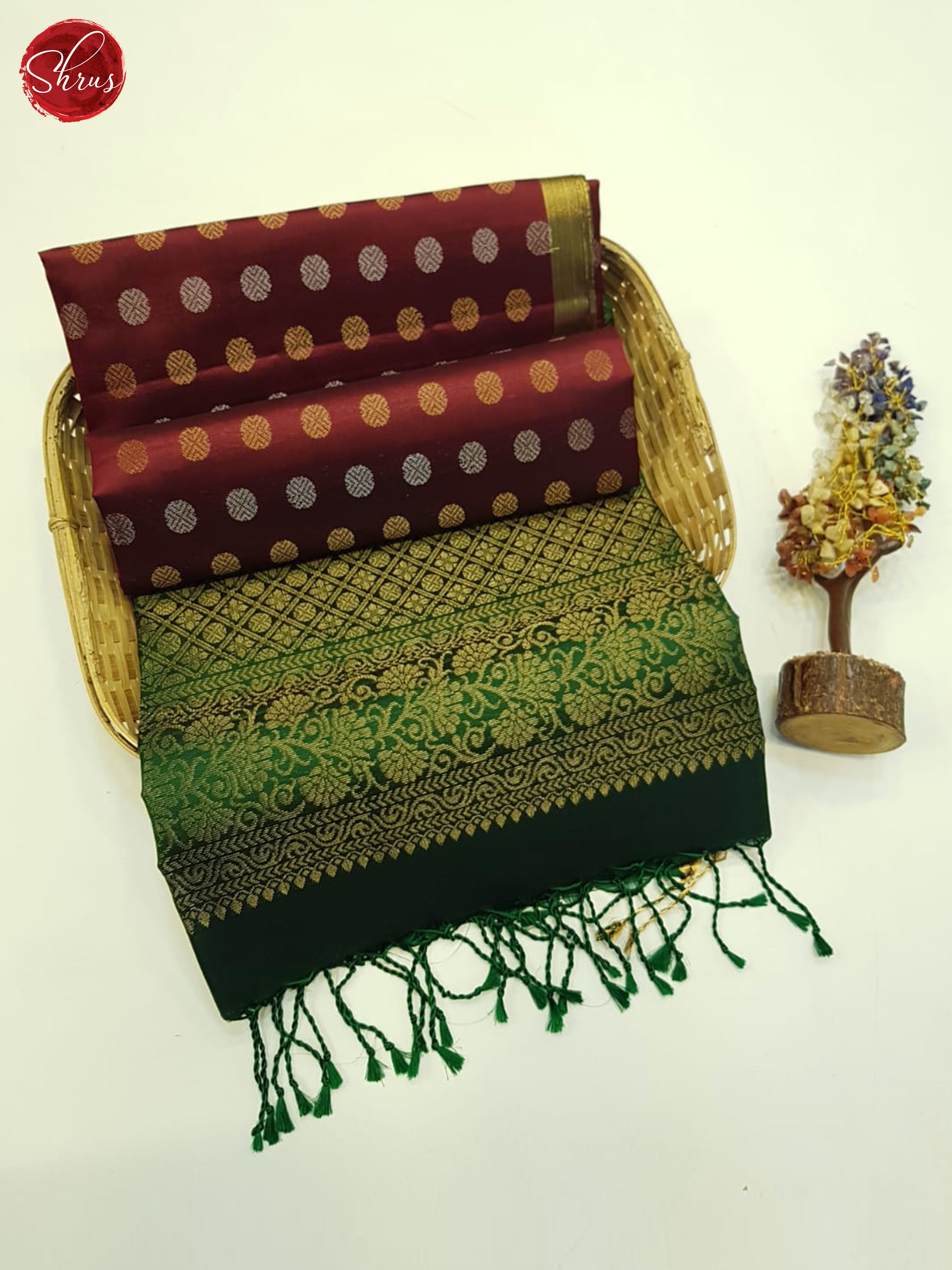 Arraku Marron And Green - Shop on ShrusEternity.com