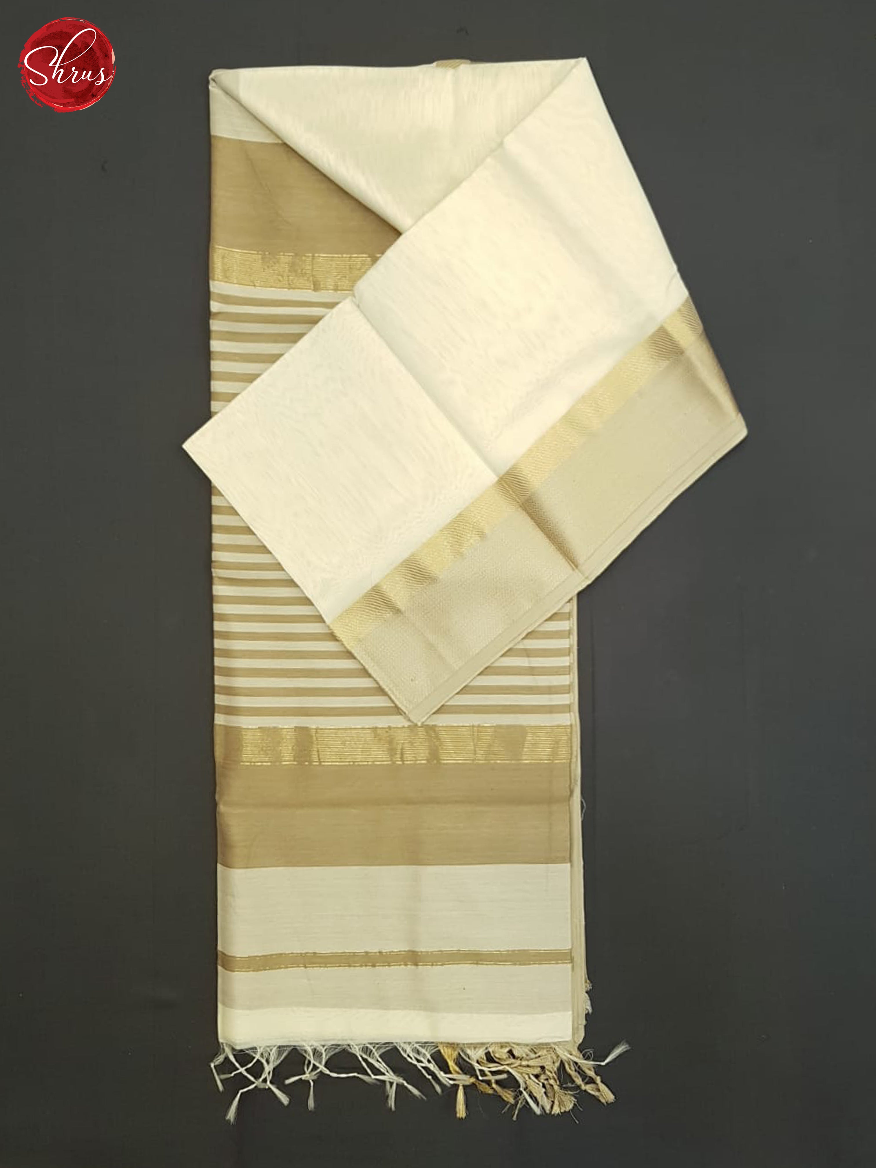Cream And Beige- Maheshwari Silk Cotton Saree - Shop on ShrusEternity.com