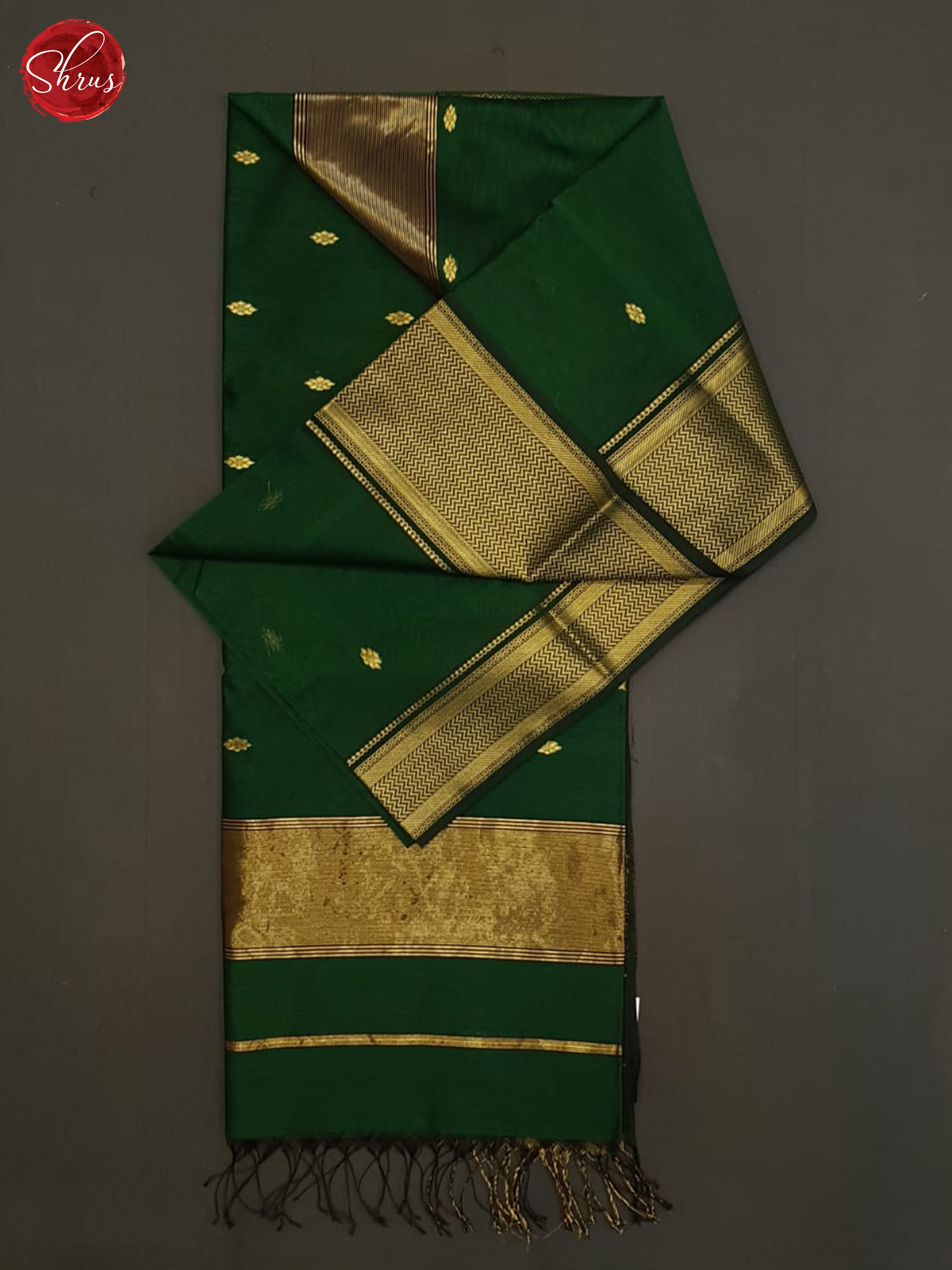 Green(Single tone)- Maheshwari silk cotton Saree - Shop on ShrusEternity.com