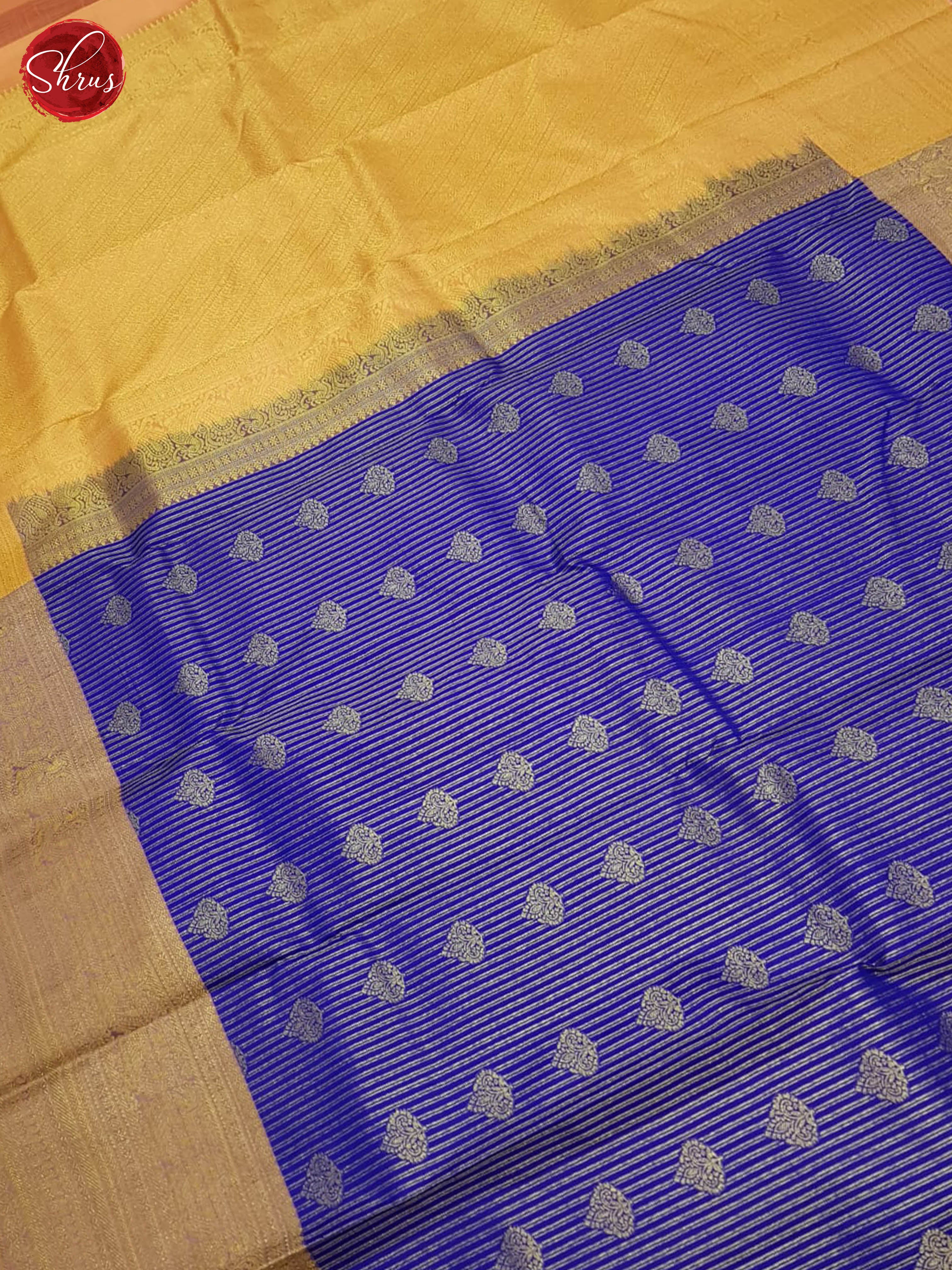 Regal Blue And Peach Kanchipuram Silk Saree With Zari Woven Stripes And Floral Buttas-3