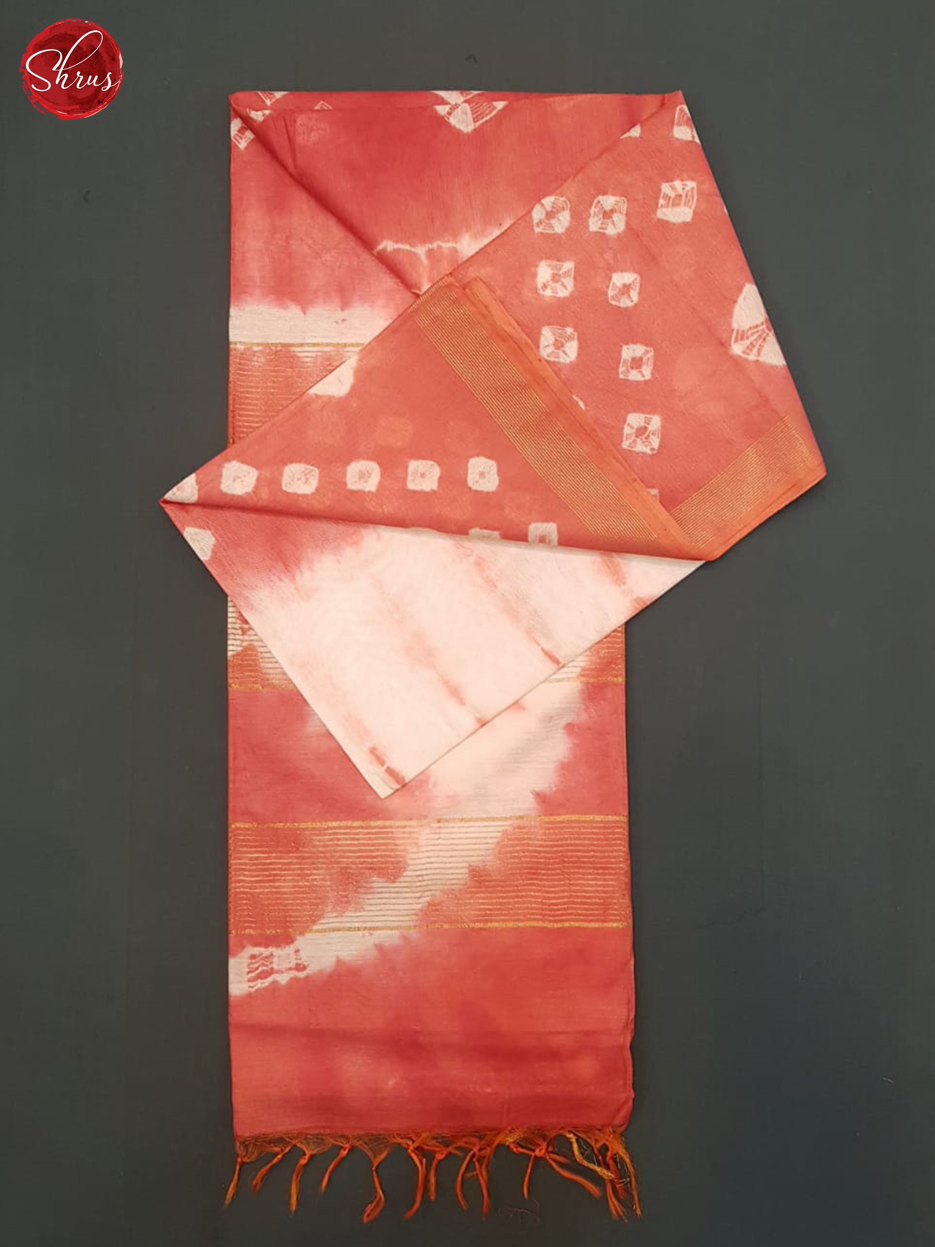 Cream & Orangish Pink- Shibori saree - Shop on ShrusEternity.com