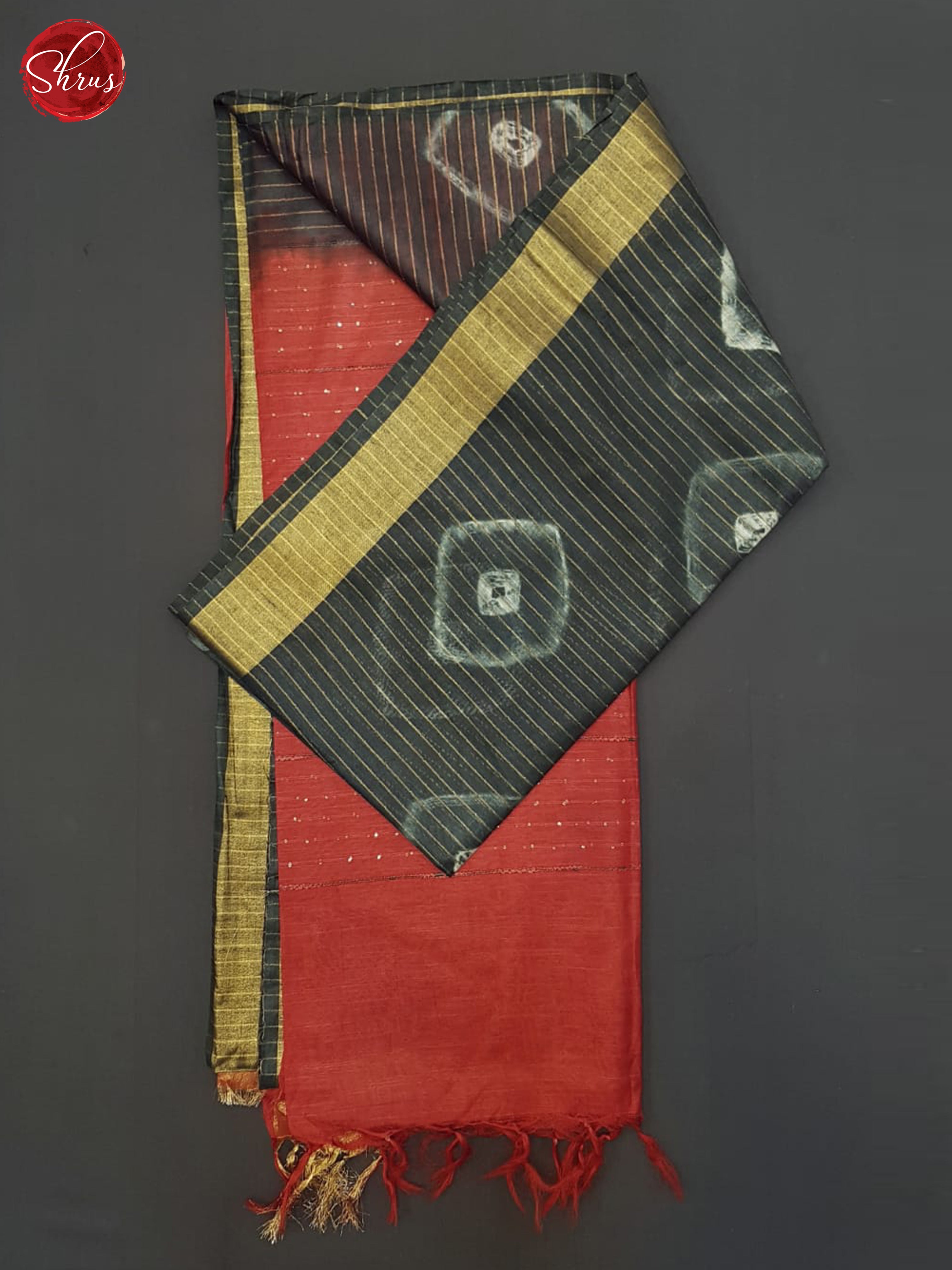 Grey And Red- Shibori Saree - Shop on ShrusEternity.com