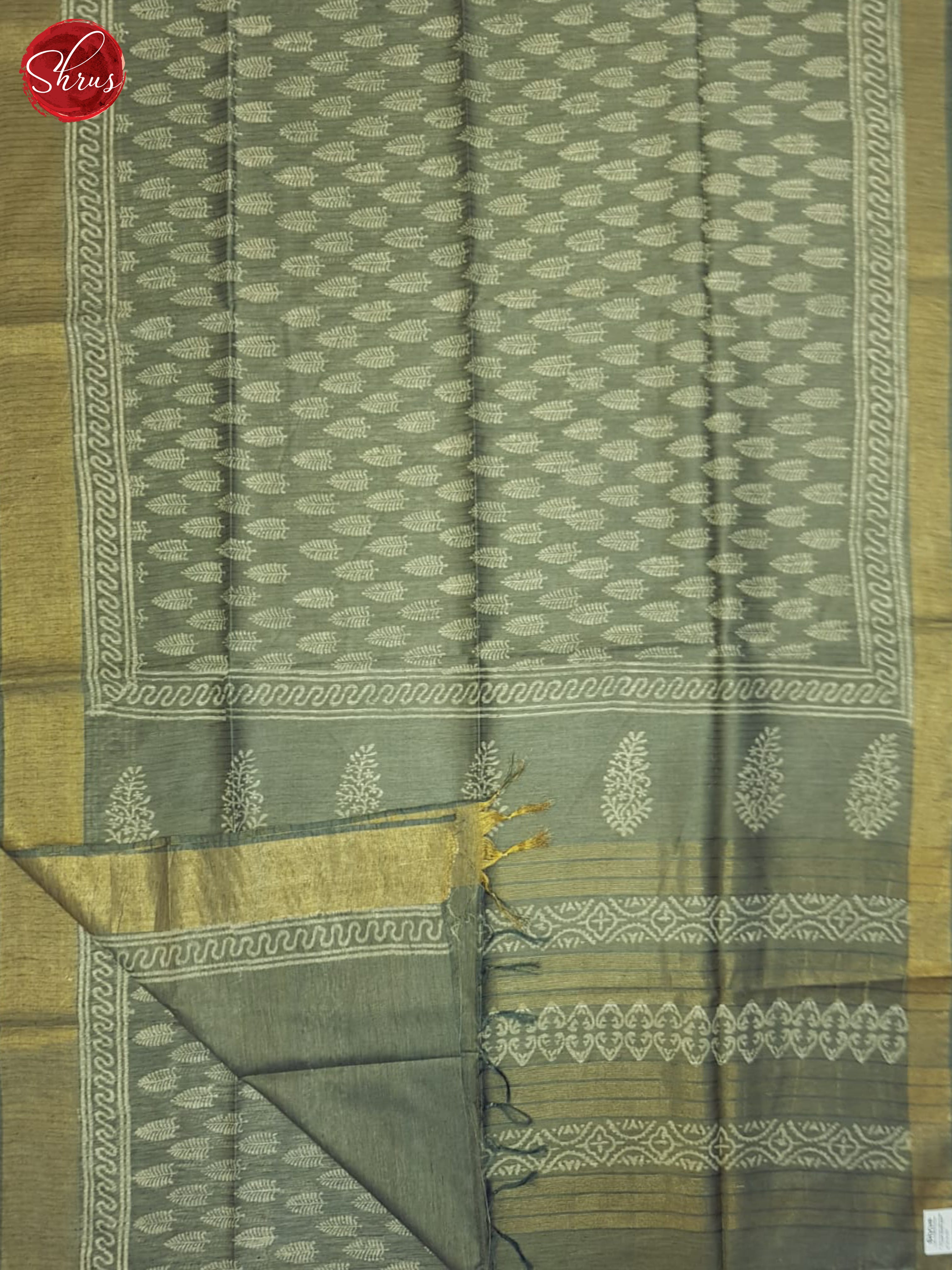 Grey(single Tone)- Semi Gicha Saree - Shop on ShrusEternity.com