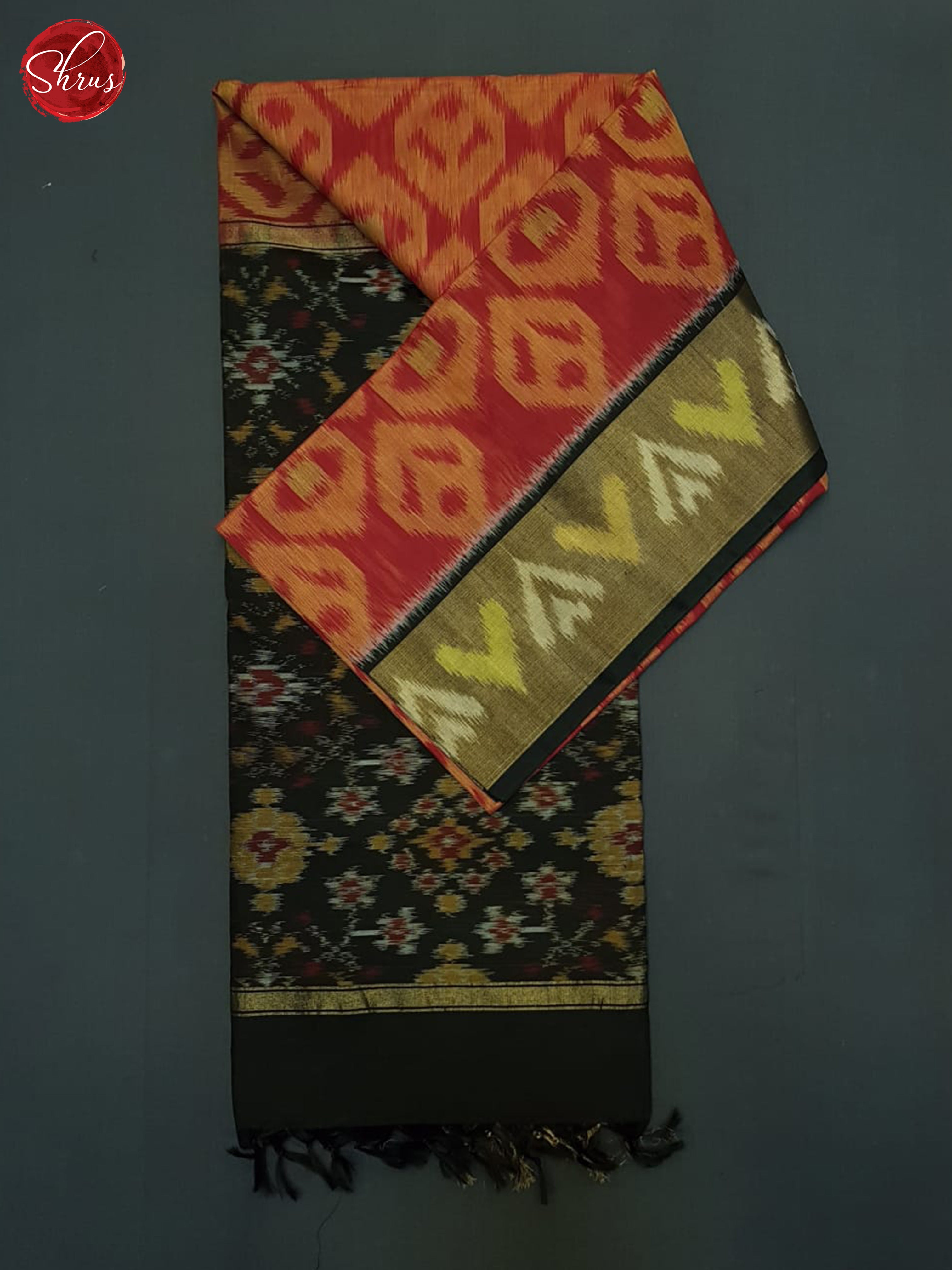 Red And Black- Pochampally SIlk Cotton Saree - Shop on ShrusEternity.com