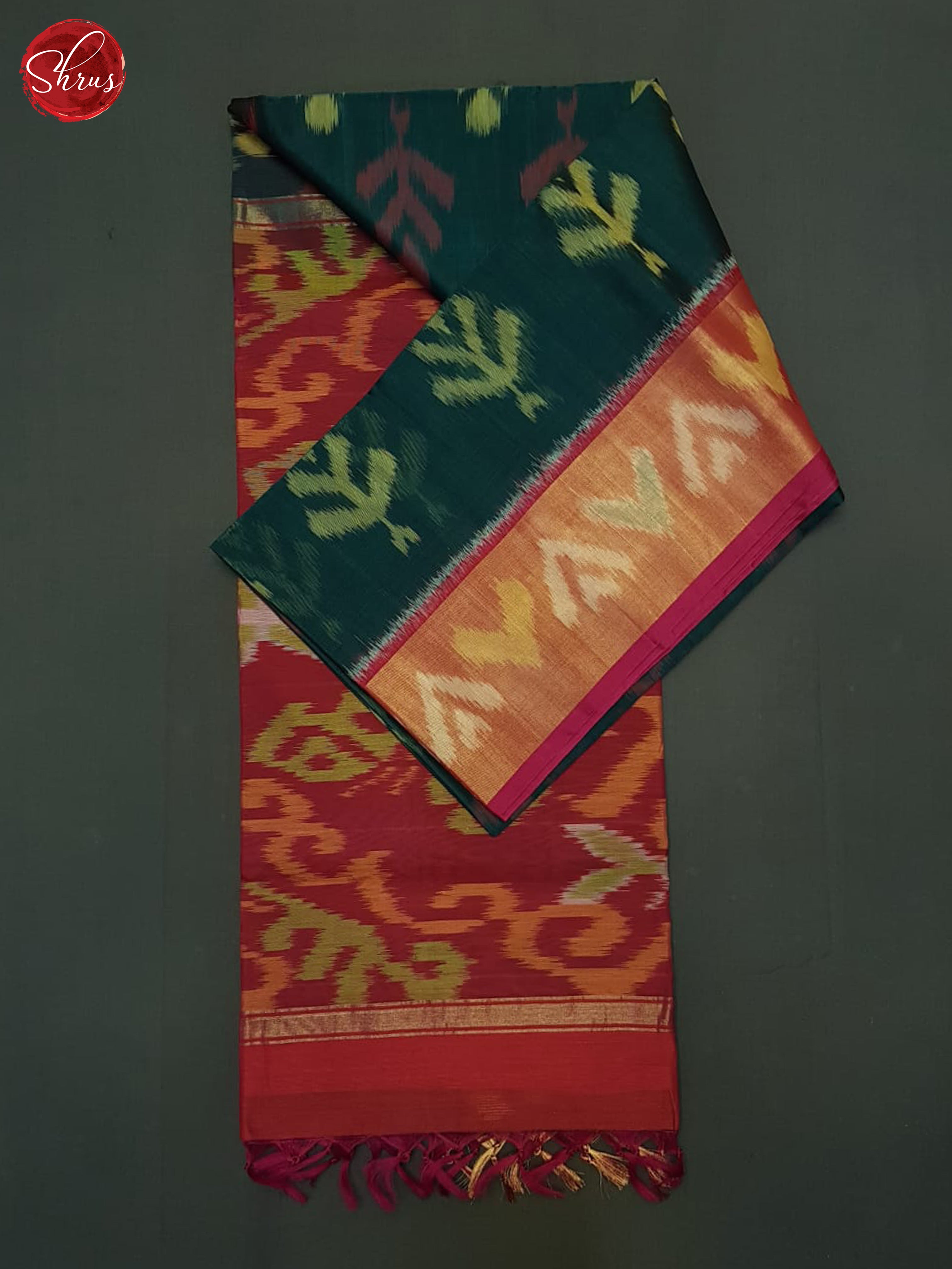 Green And Pink- Pochampally Silk Cotton Saree - Shop on ShrusEternity.com