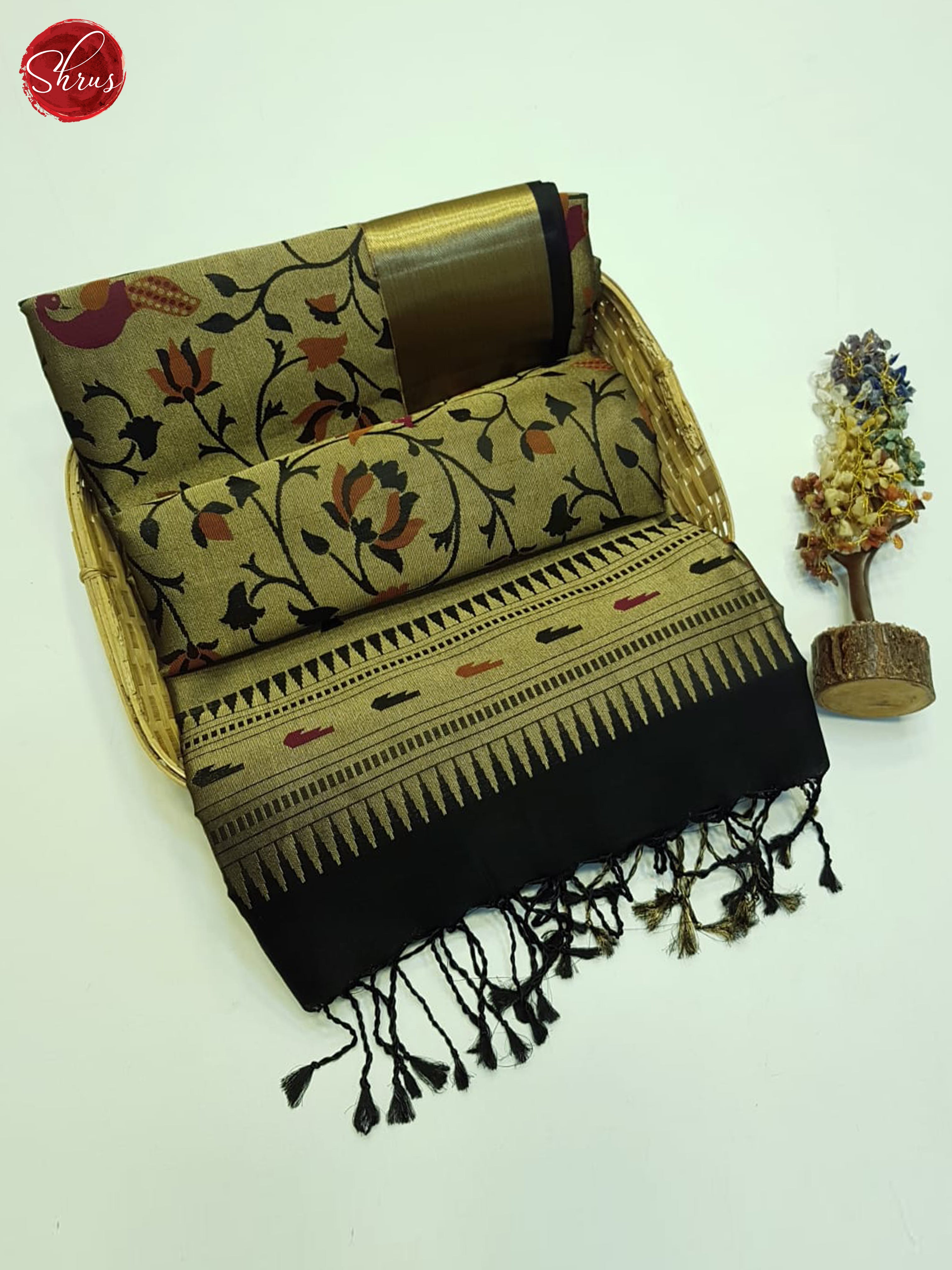 Golden Black - Shop on ShrusEternity.com