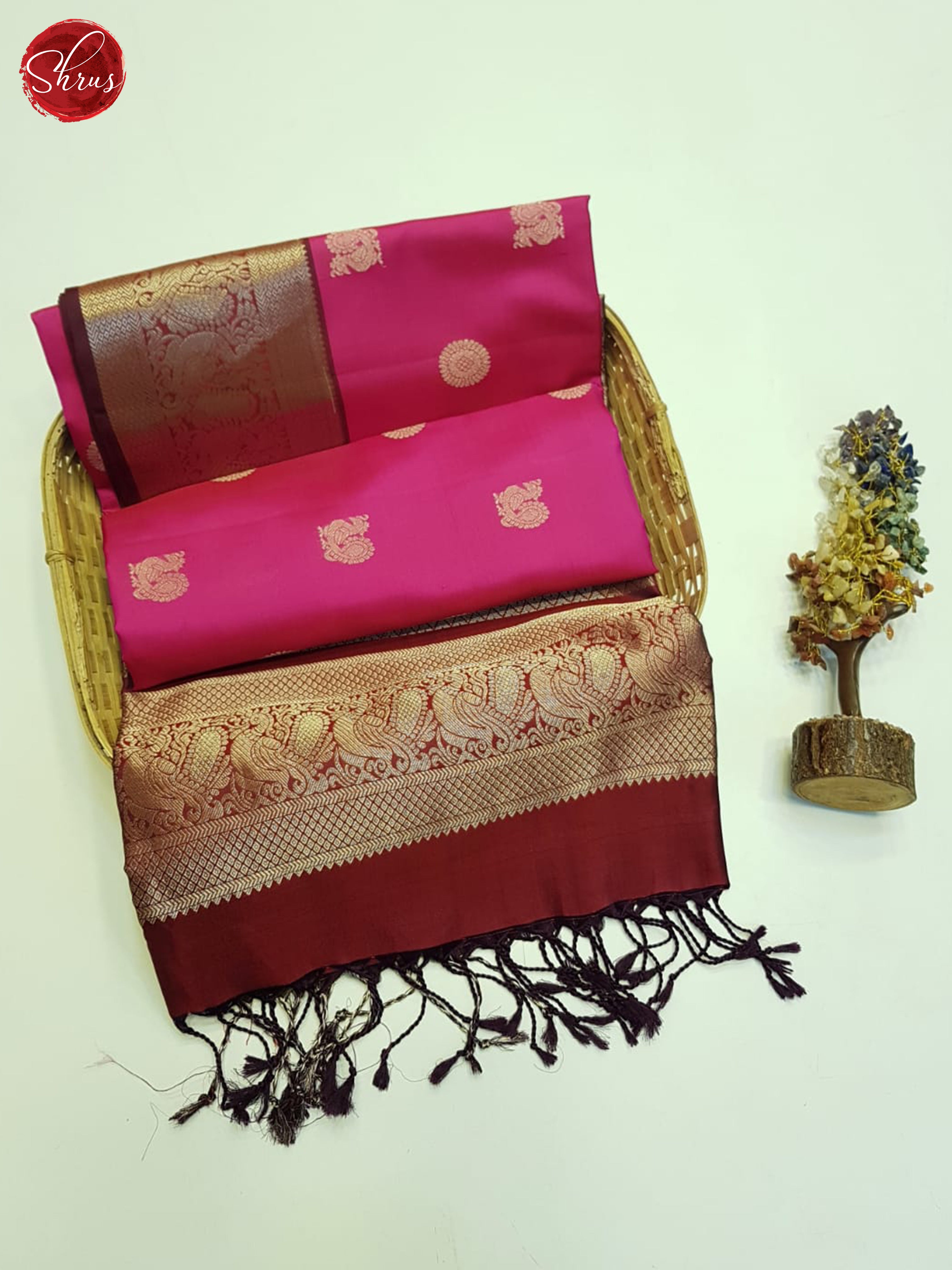 Pink And Arraku Marron - Shop on ShrusEternity.com
