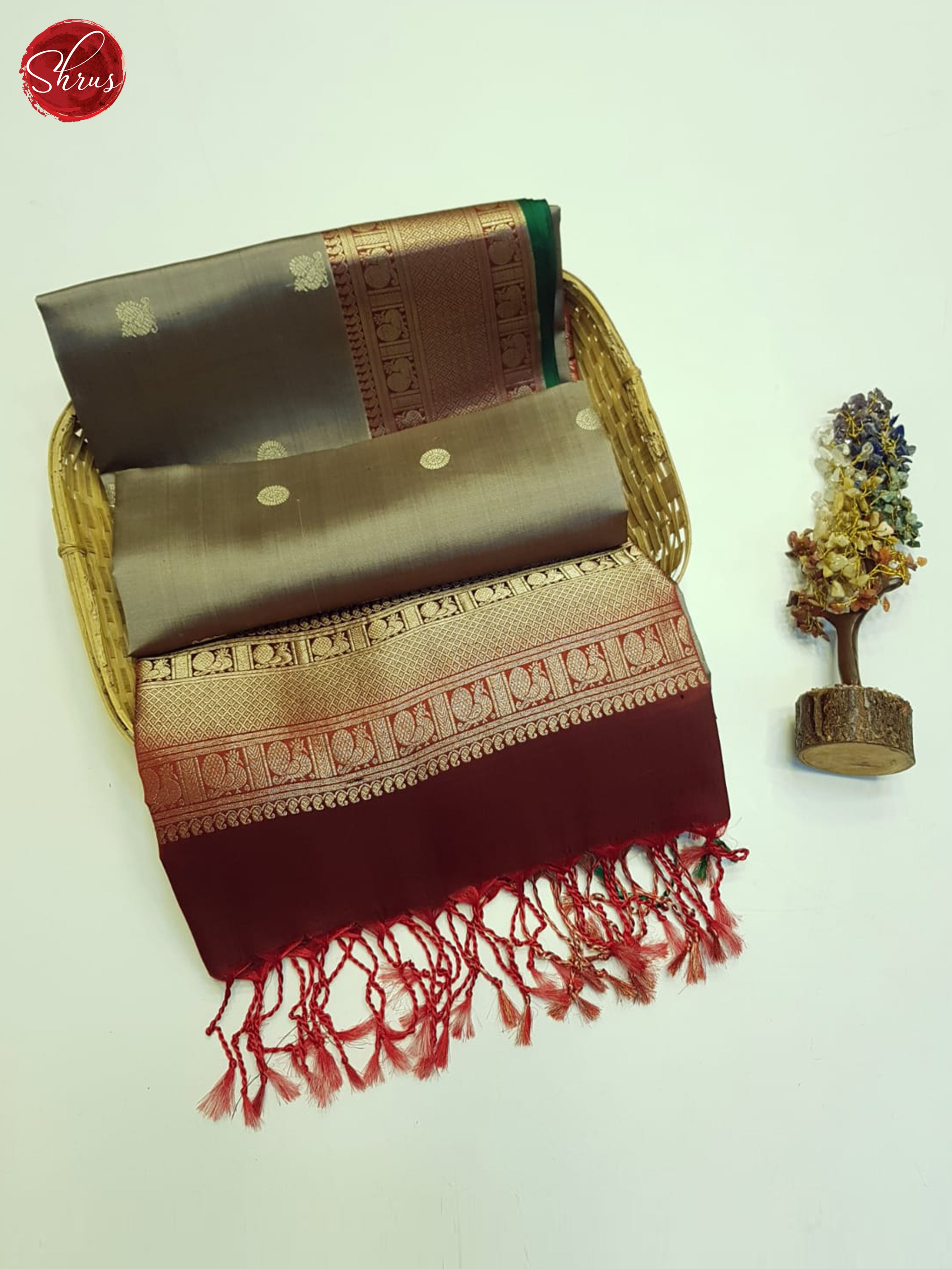 Grey And Marron - Shop on ShrusEternity.com